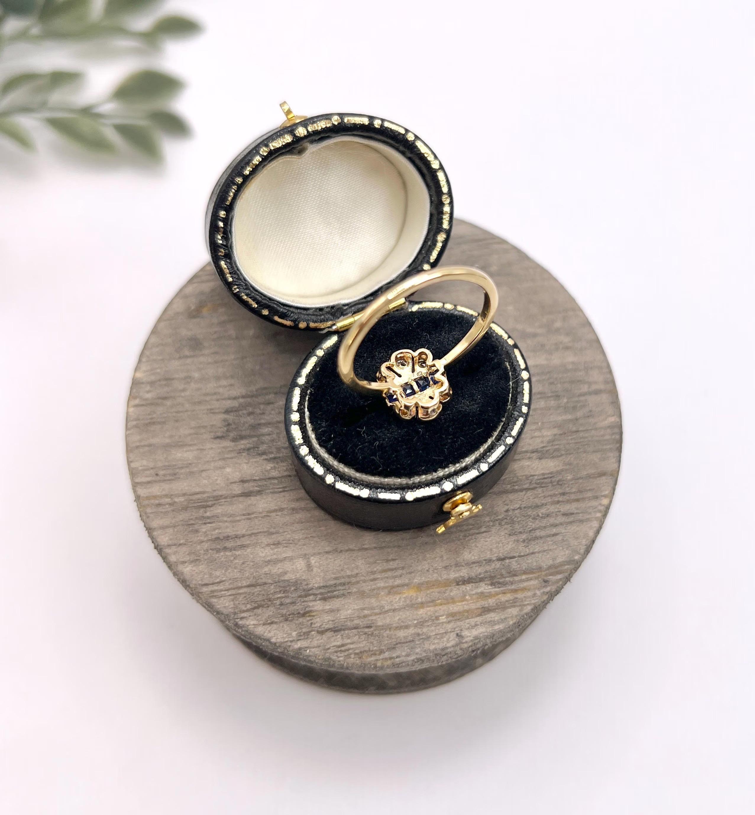 da uomo o donna Antico anello in oro 18ct e platino, originale Art Deco degli anni '20 con zaffiro e diamante in vendita
