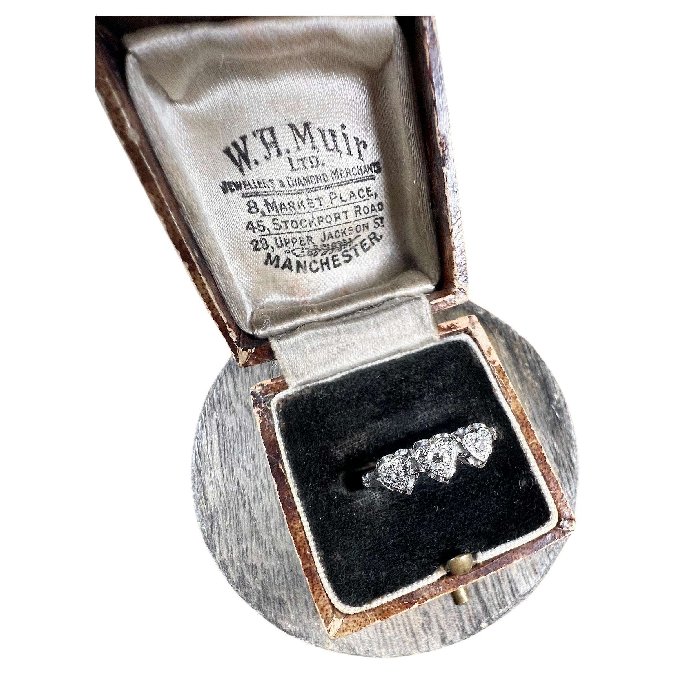 Antique 18ct Gold & Platinum 3 Stone Diamond Heart Ring For Sale