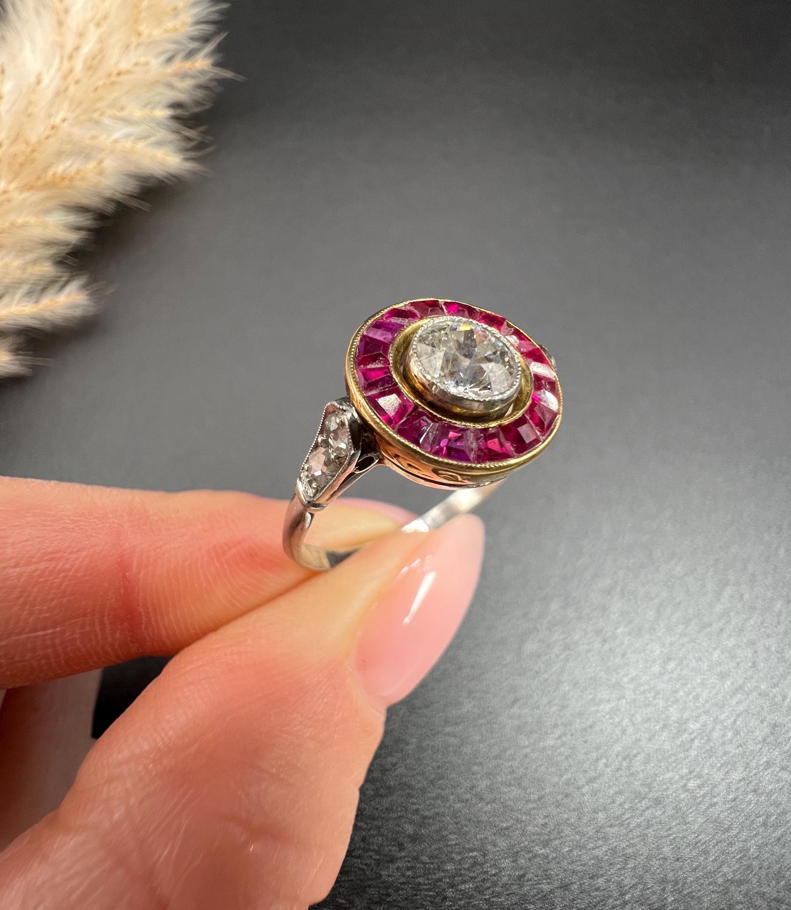 Antique 18ct Gold & Platinum, Art Deco Calibrated Ruby and Diamond Target Ring For Sale 6
