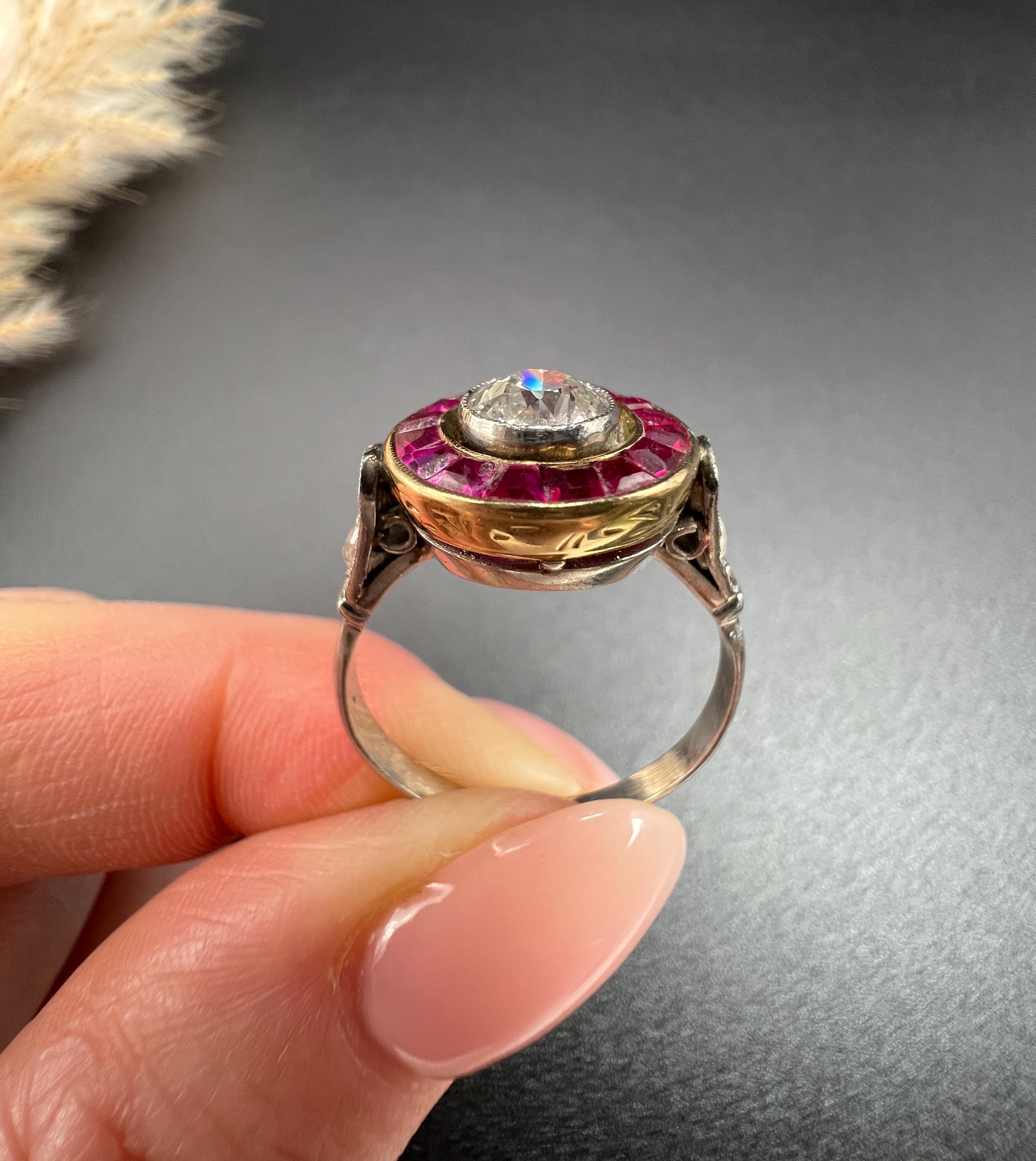 Women's or Men's Antique 18ct Gold & Platinum, Art Deco Calibrated Ruby and Diamond Target Ring For Sale