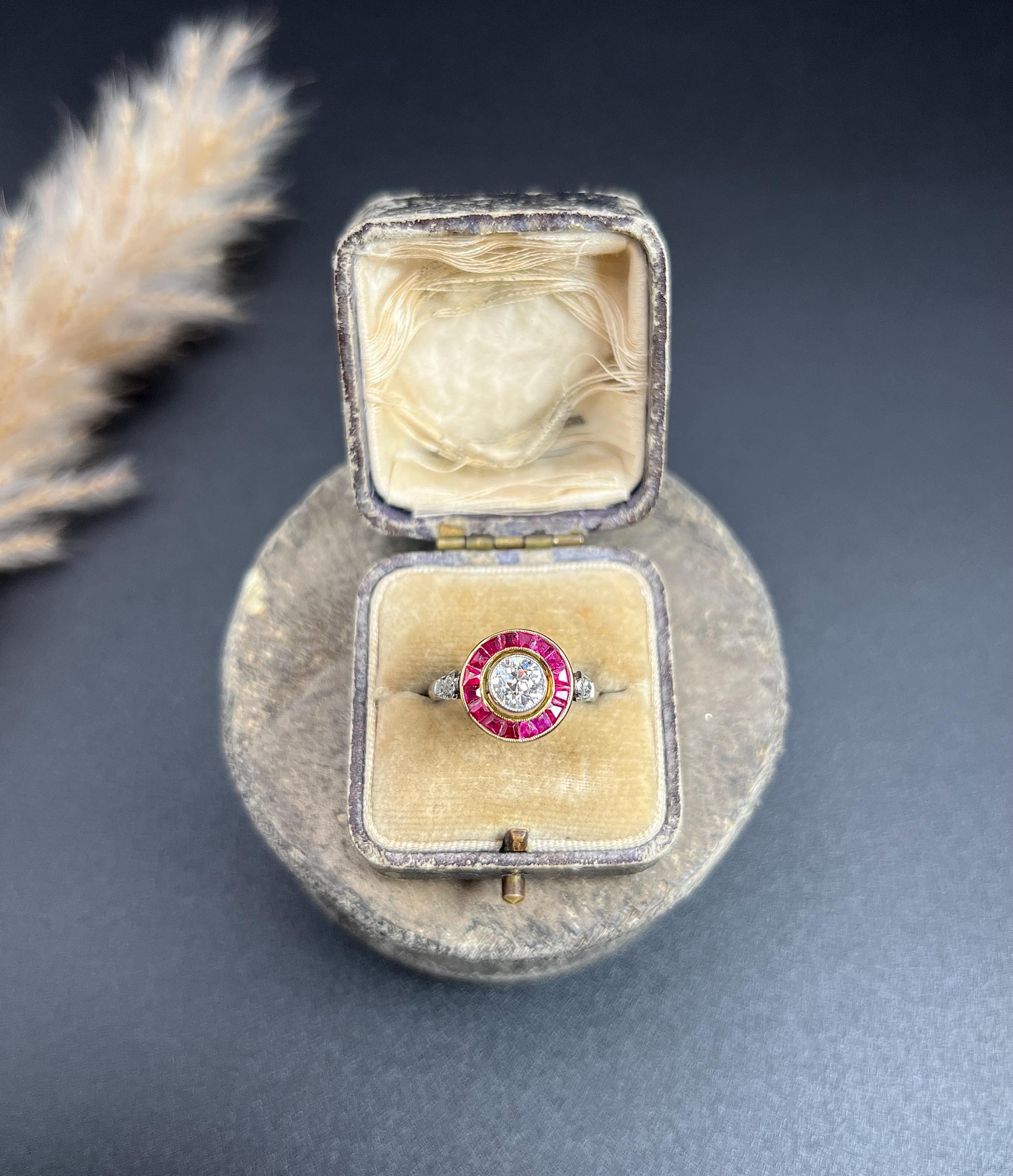 Antique 18ct Gold & Platinum, Art Deco Calibrated Ruby and Diamond Target Ring For Sale 1