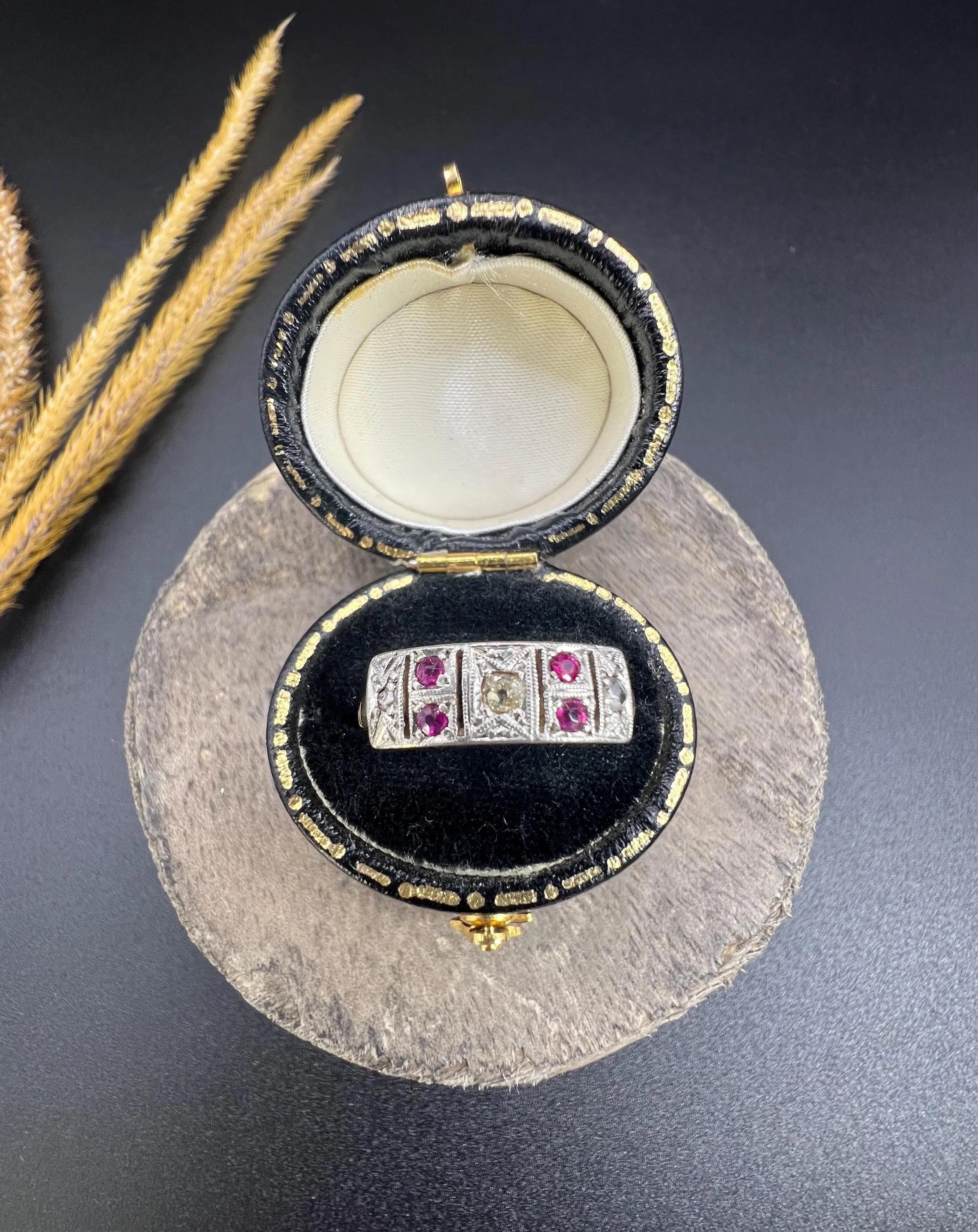 Women's or Men's Antique 18ct Gold & Platinum, Art Deco Ruby and Diamond Plaque Ring For Sale