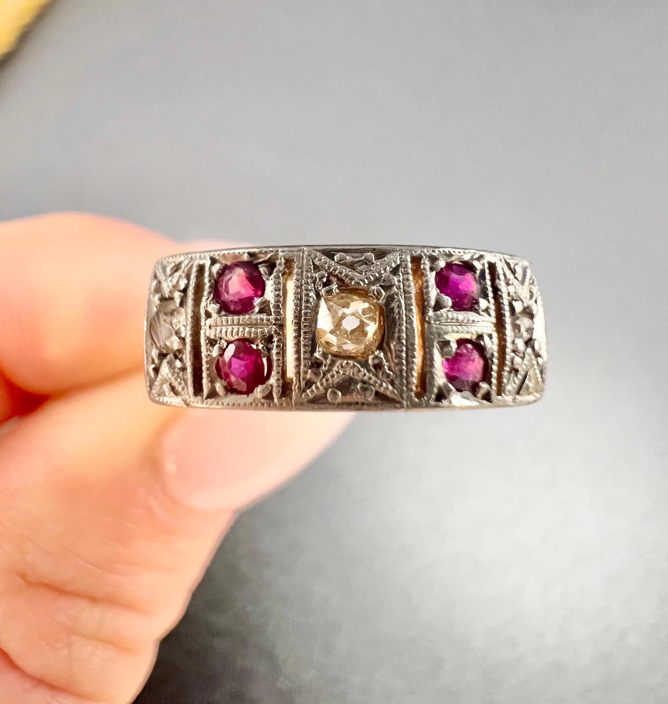 Antique 18ct Gold & Platinum, Art Deco Ruby and Diamond Plaque Ring For Sale 1