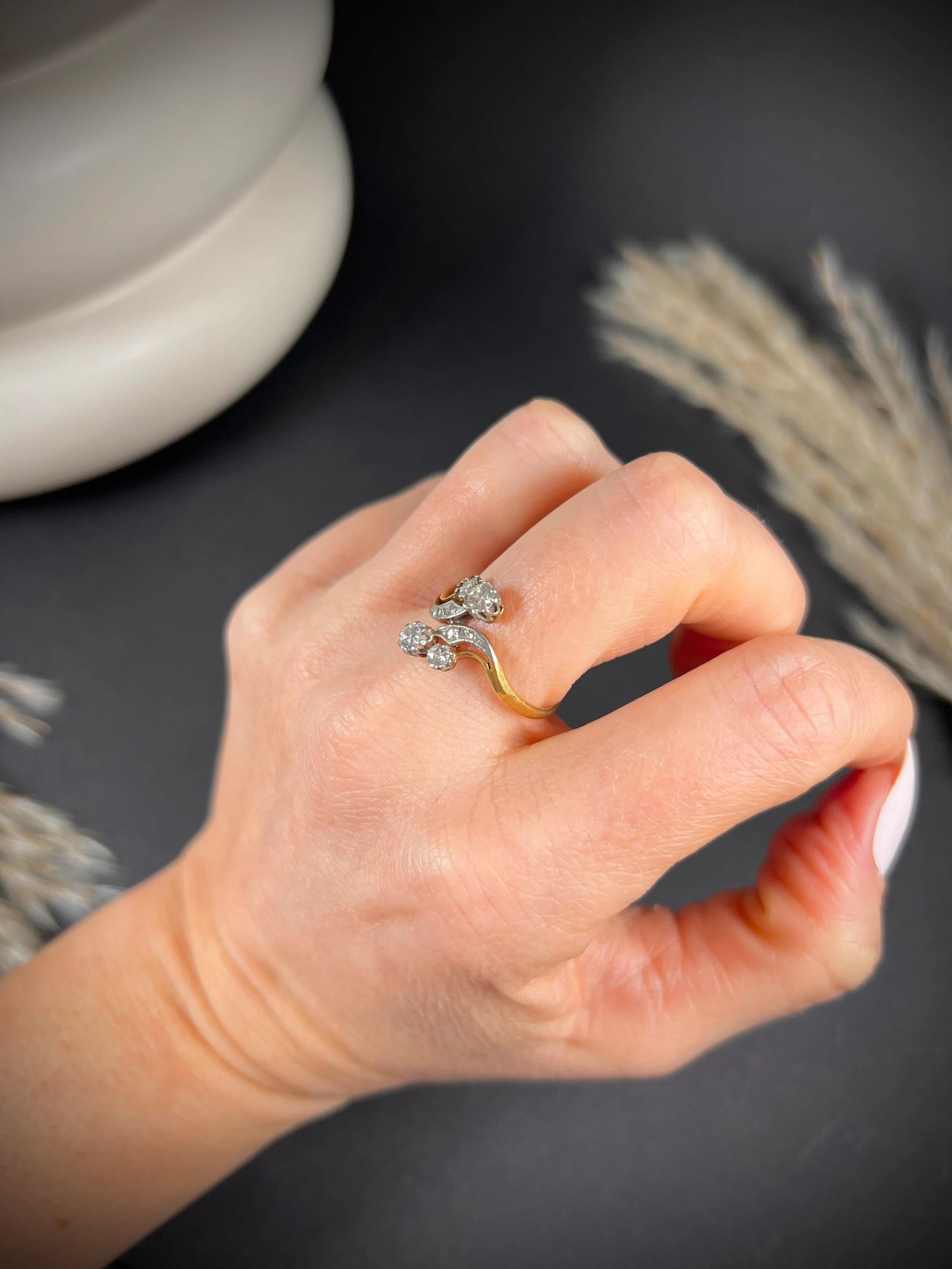 Antique 18ct Gold & Platinum Diamond Belle Époque Ring, Toi et Moi Ring For Sale 2
