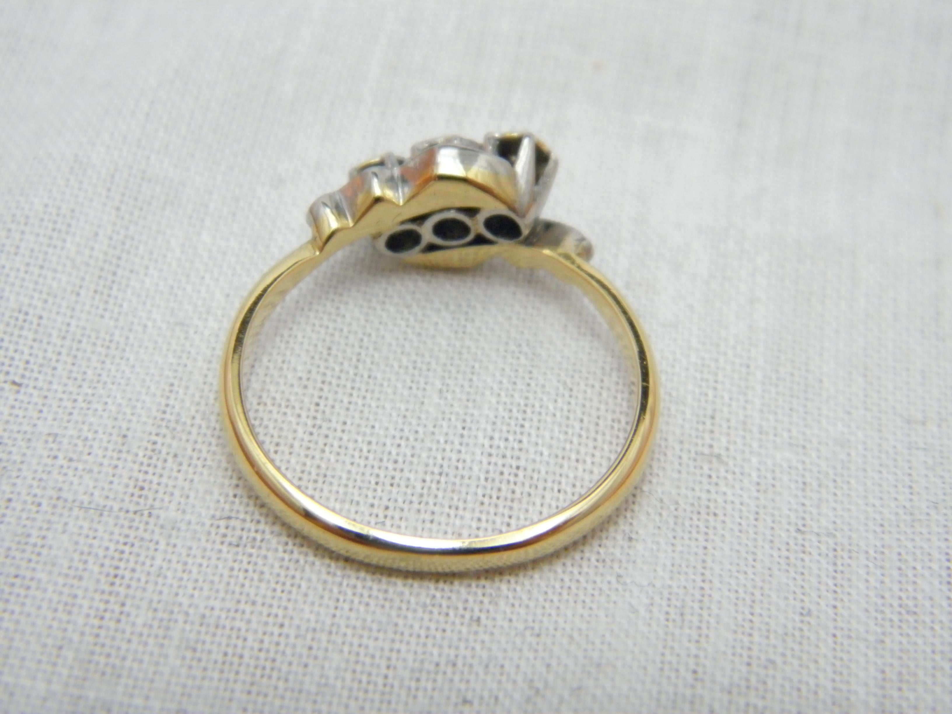 Antique 18ct Gold Platinum Diamond Trilogy Bypass Engagement Ring For Sale 1