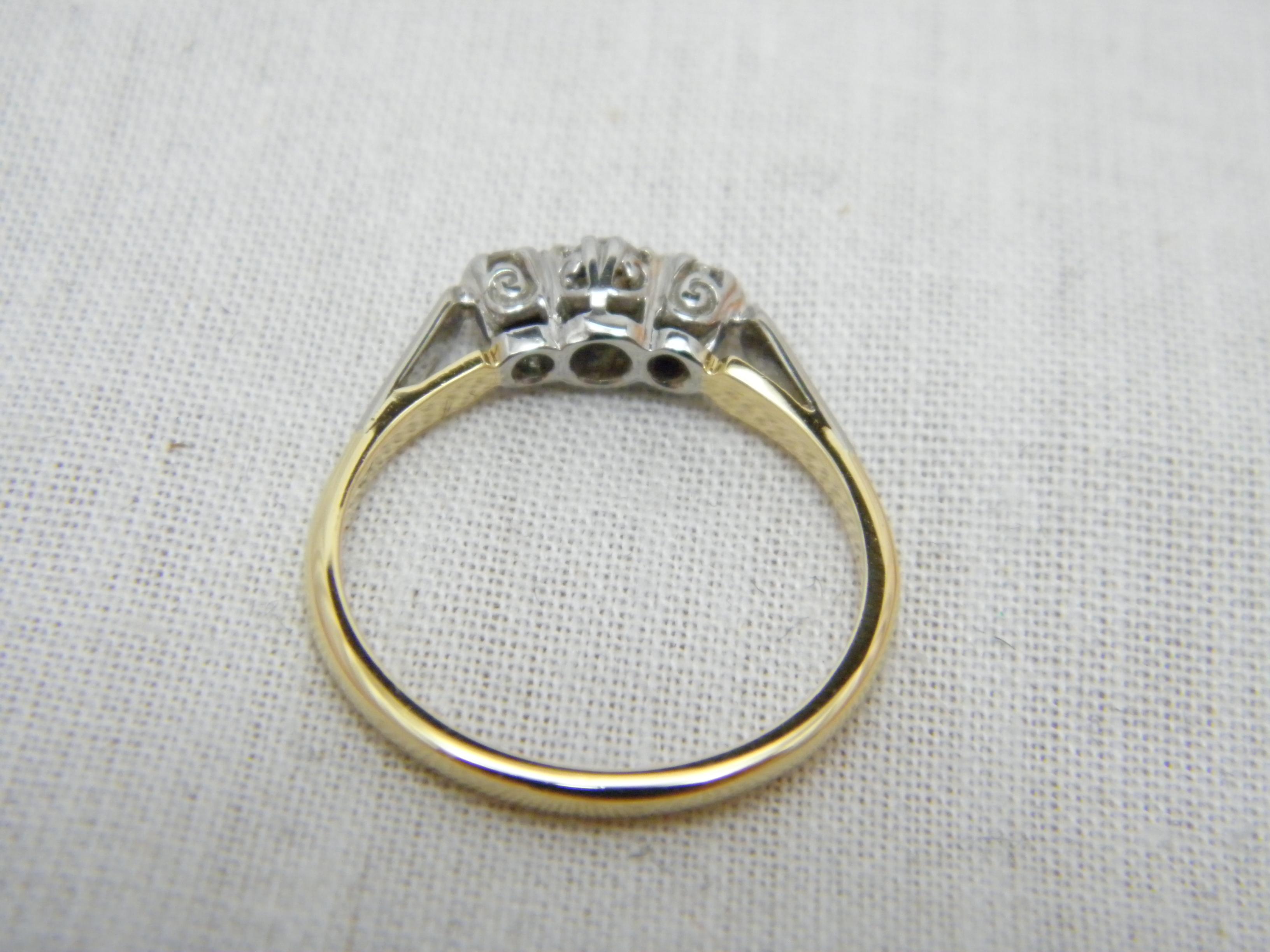 Round Cut Antique 18ct Gold Platinum Diamond Trilogy Engagement Ring Size L 6 750 950 For Sale