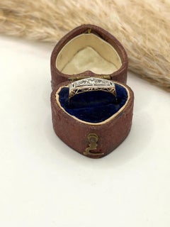 Antiguo anillo eduardiano de oro y platino de 18 ct con 5 diamantes, circa 1900