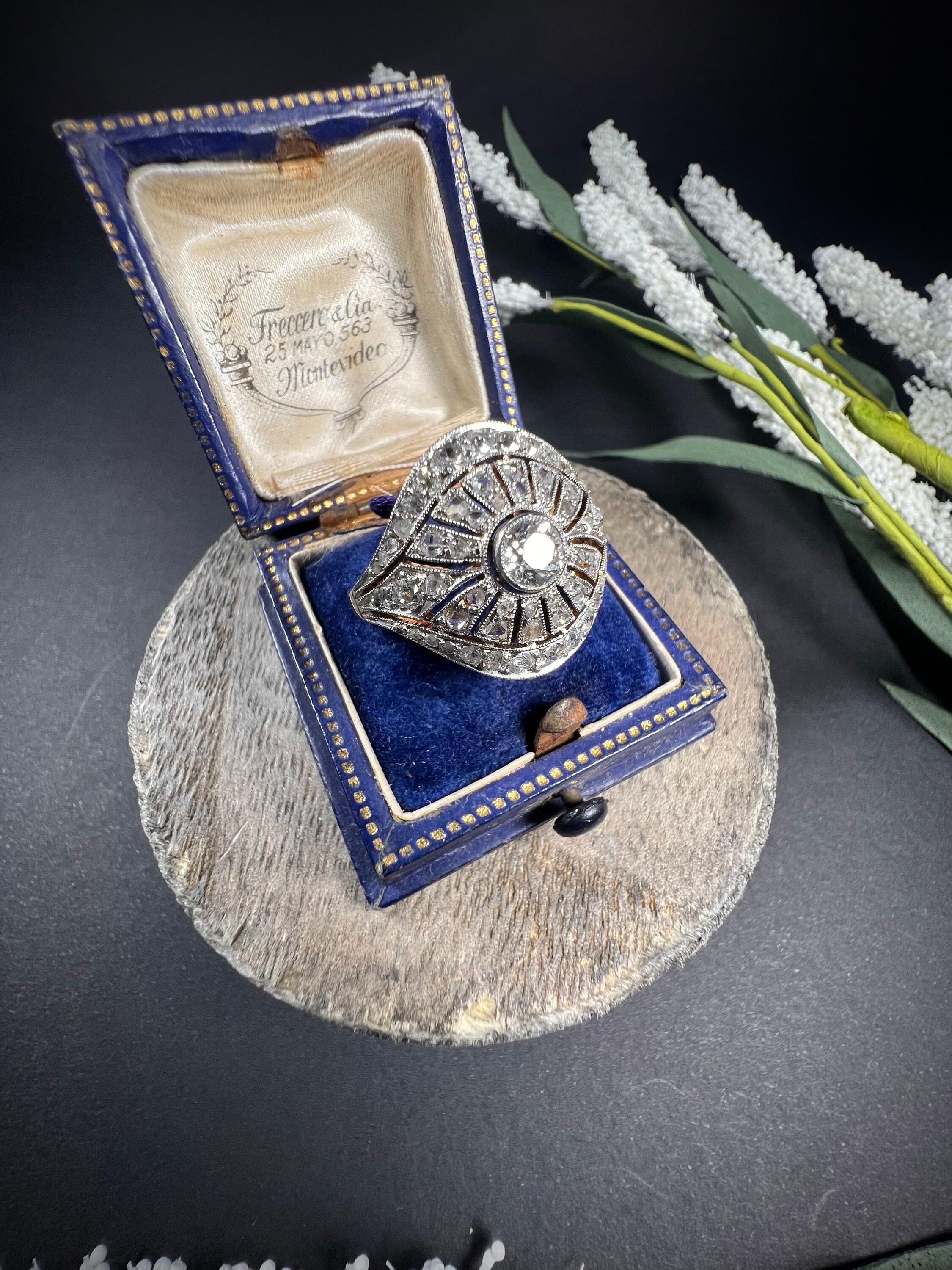 Antique 18ct Gold & Platinum Edwardian Diamond Bombe Ring For Sale 4