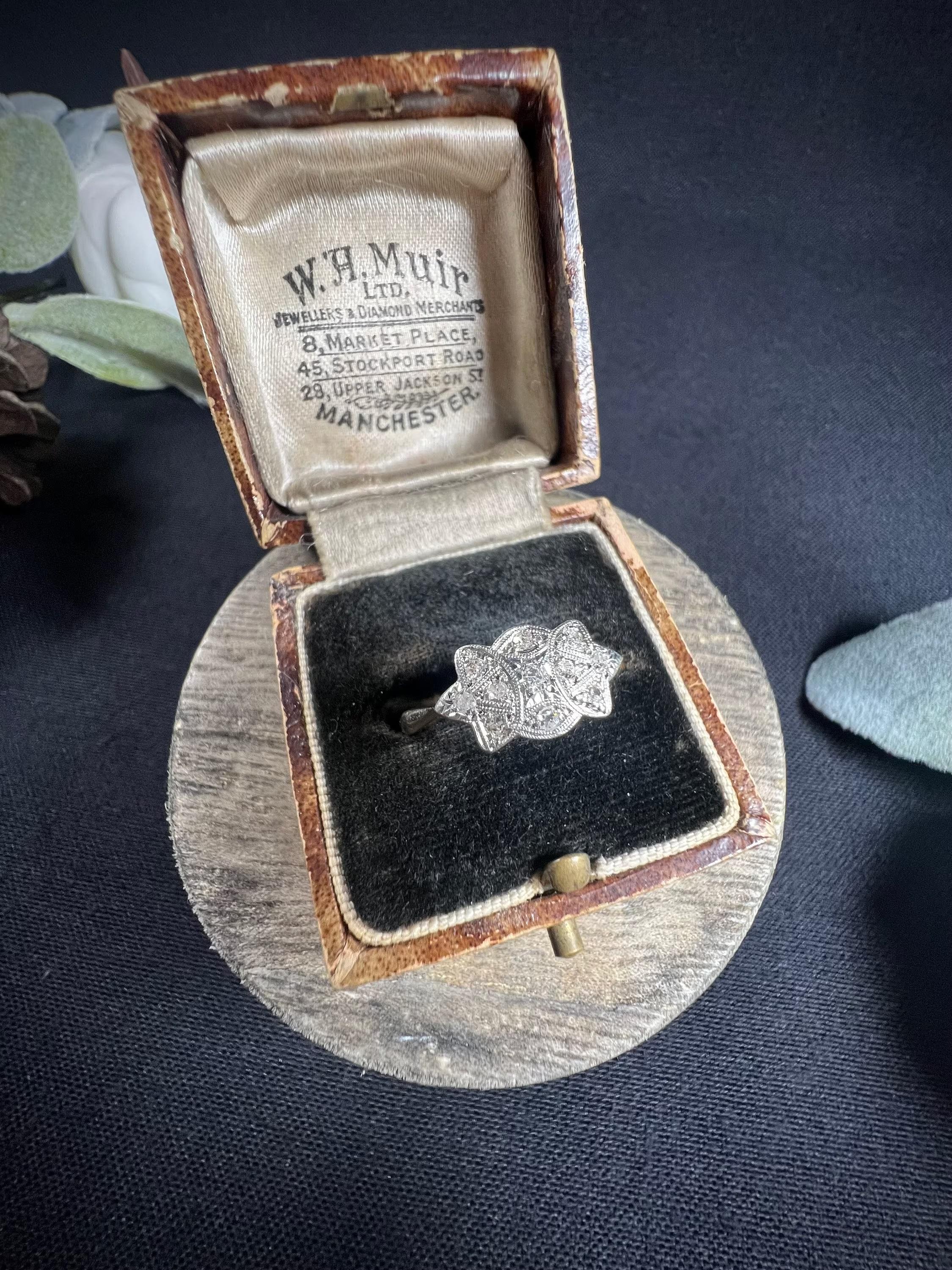 Old European Cut Antique 18ct Gold & Platinum Edwardian Diamond Bow Shaped Illusion Ring
