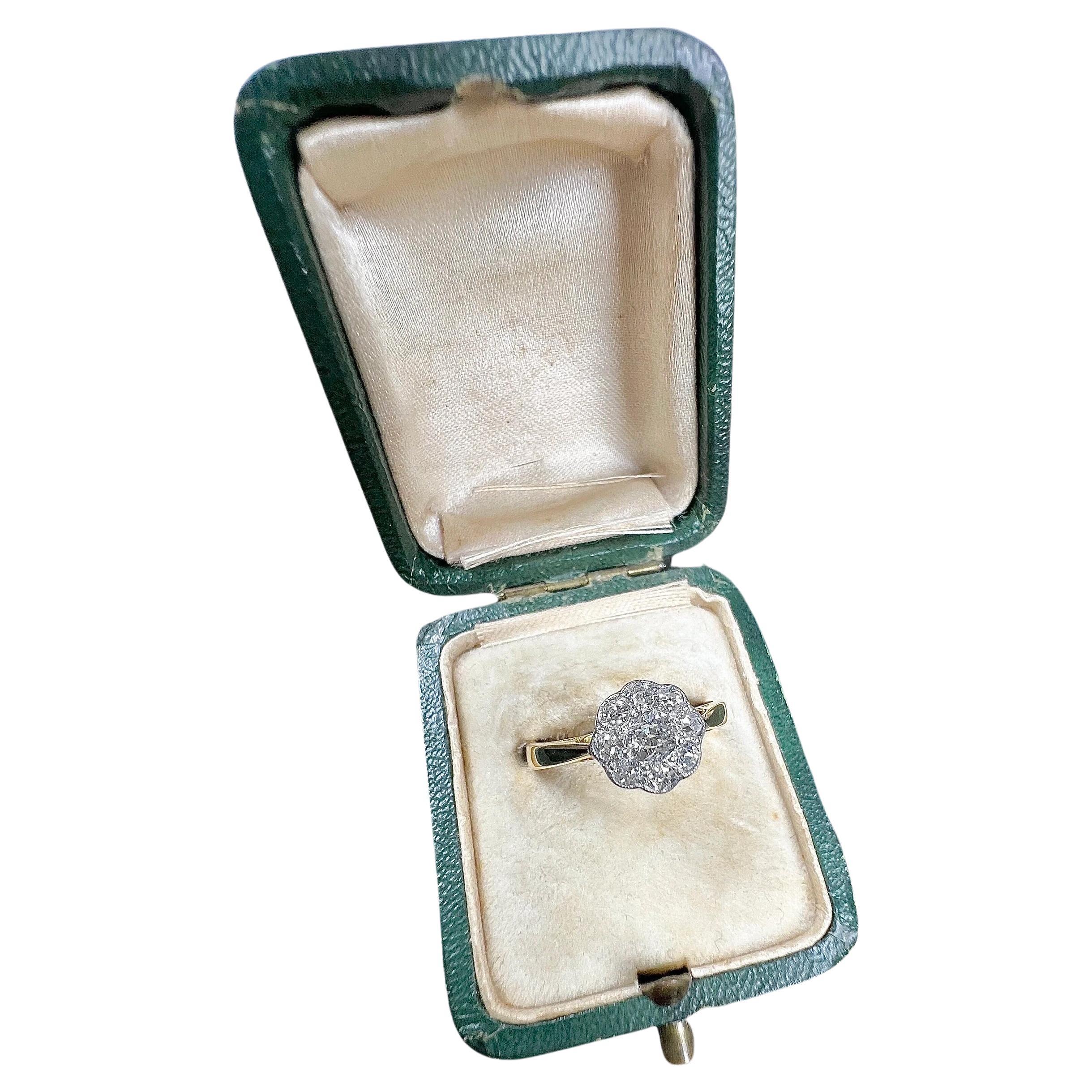 Antique 18ct Gold & Platinum Edwardian Diamond Daisy Ring For Sale