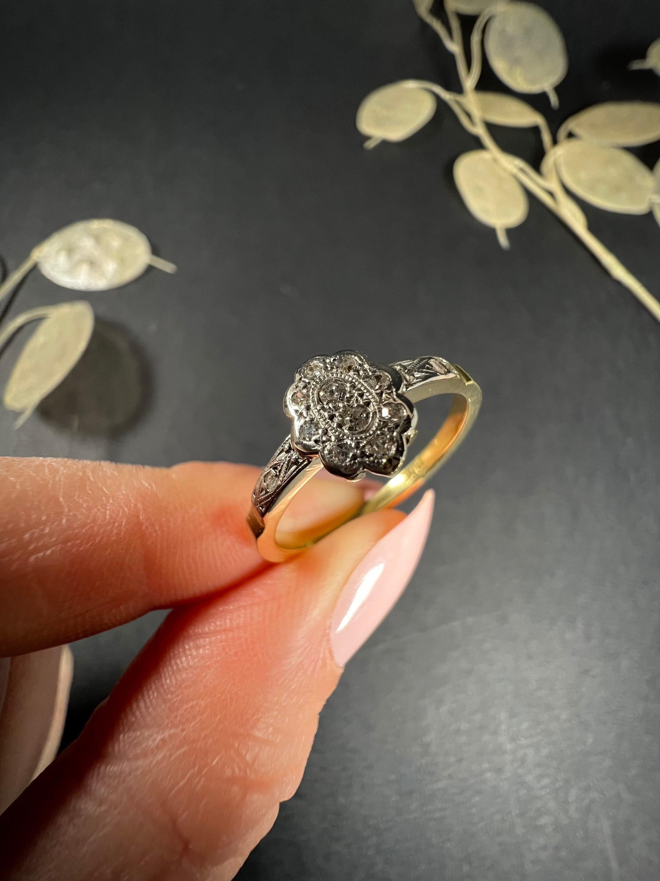Antique 18ct Gold & Platinum Edwardian Diamond Illusion Ring For Sale 4