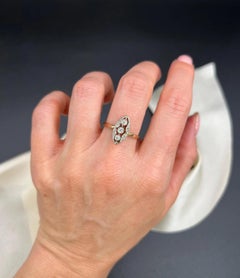 Antique 18ct Gold & Platinum Edwardian Diamond Three Stone Navette/Marquise Ring