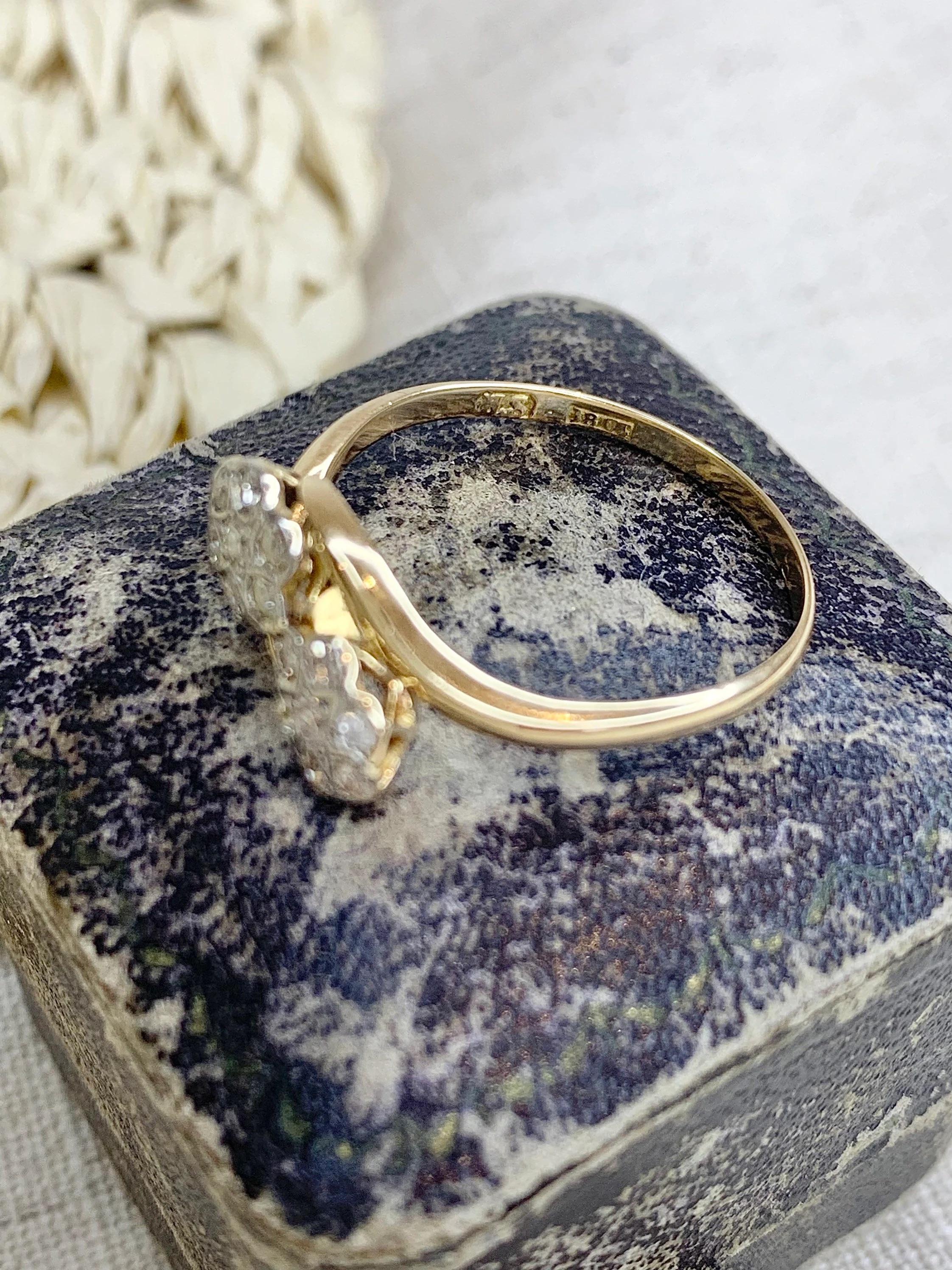 Antique 18ct Gold & Platinum Edwardian Double Diamond Daisy Ring In Good Condition For Sale In Brighton, GB