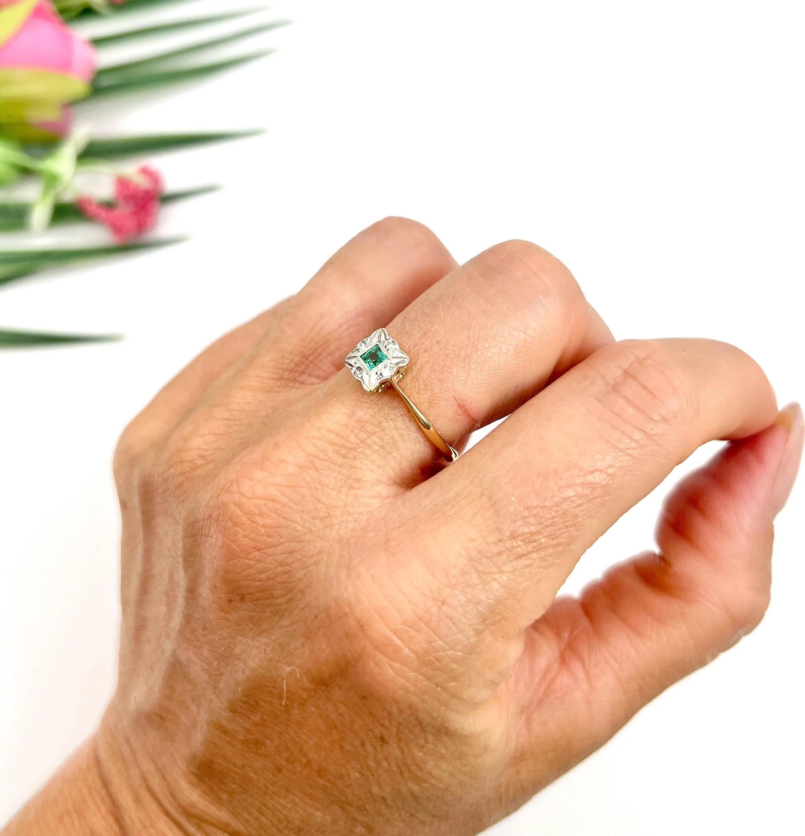 Antiker 18ct Gold & Platin, Edwardianischer Smaragd und Diamant Ring (Smaragdschliff) im Angebot