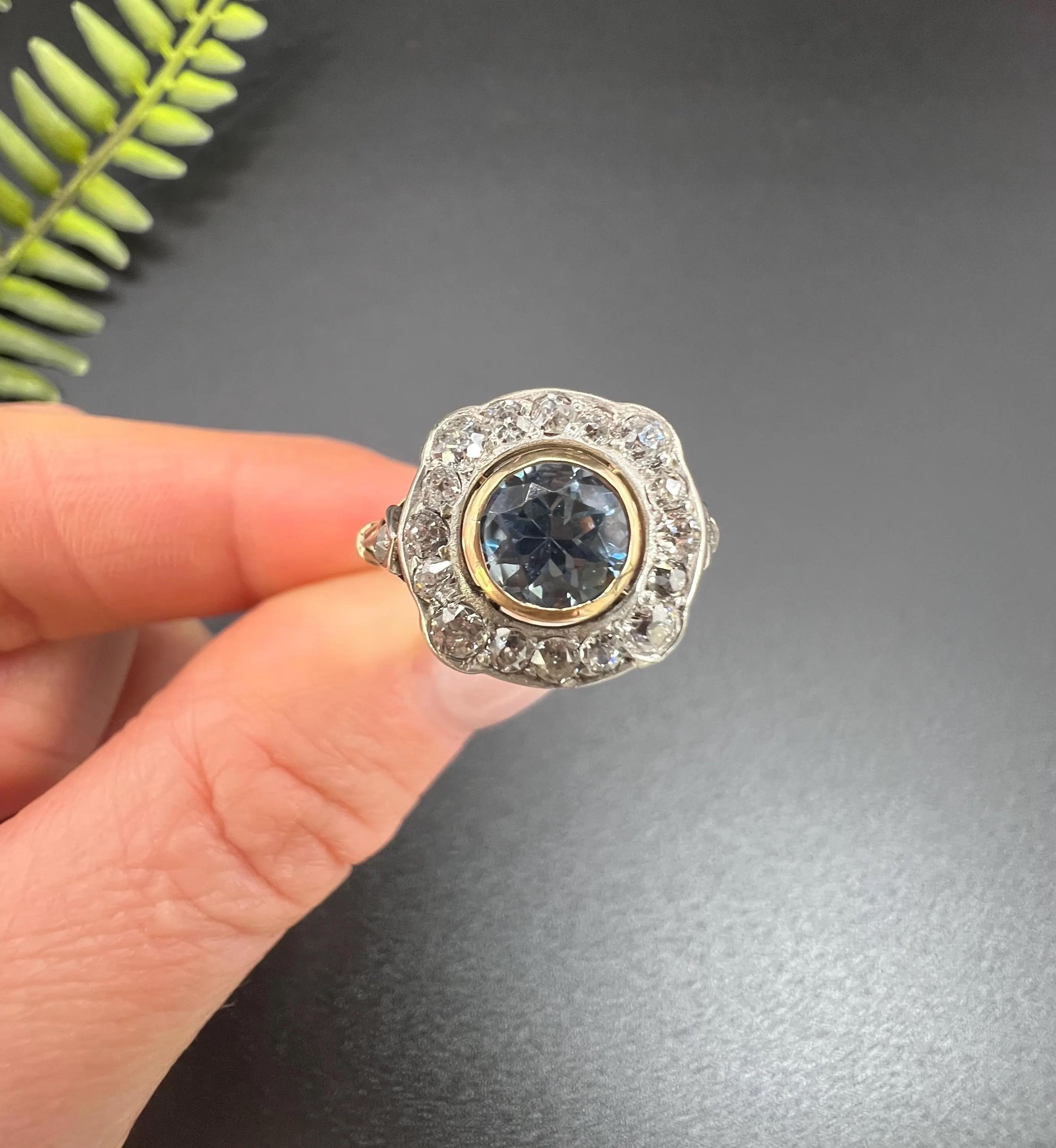 Antique 18ct Gold & Platinum, Edwardian era Aquamarine and Diamond Cluster Ring For Sale 5