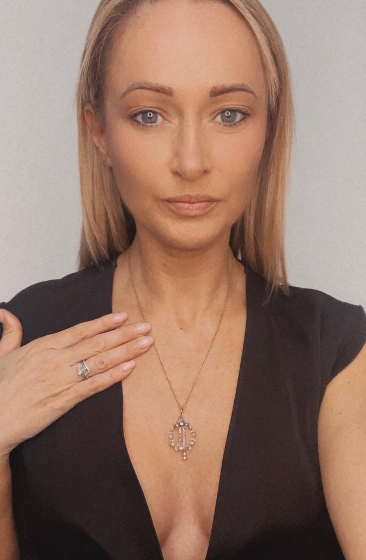 Pendentif ancien en or 18 carats et platine, époque édouardienne, avec nœud papillon en diamant et perle en vente 5