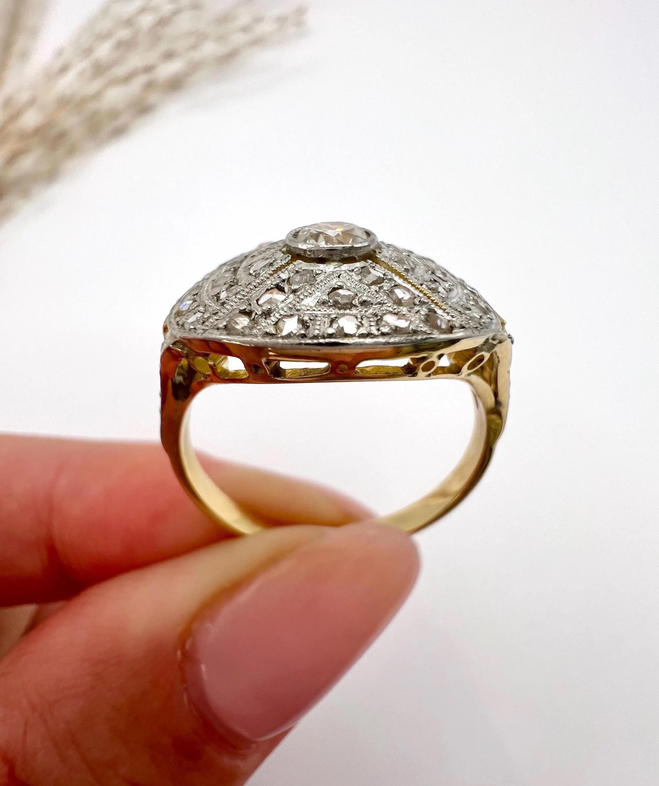 Bague ancienne en or 18ct et platine, bombe de diamants et de rubis de l'époque édouardienne en vente 4