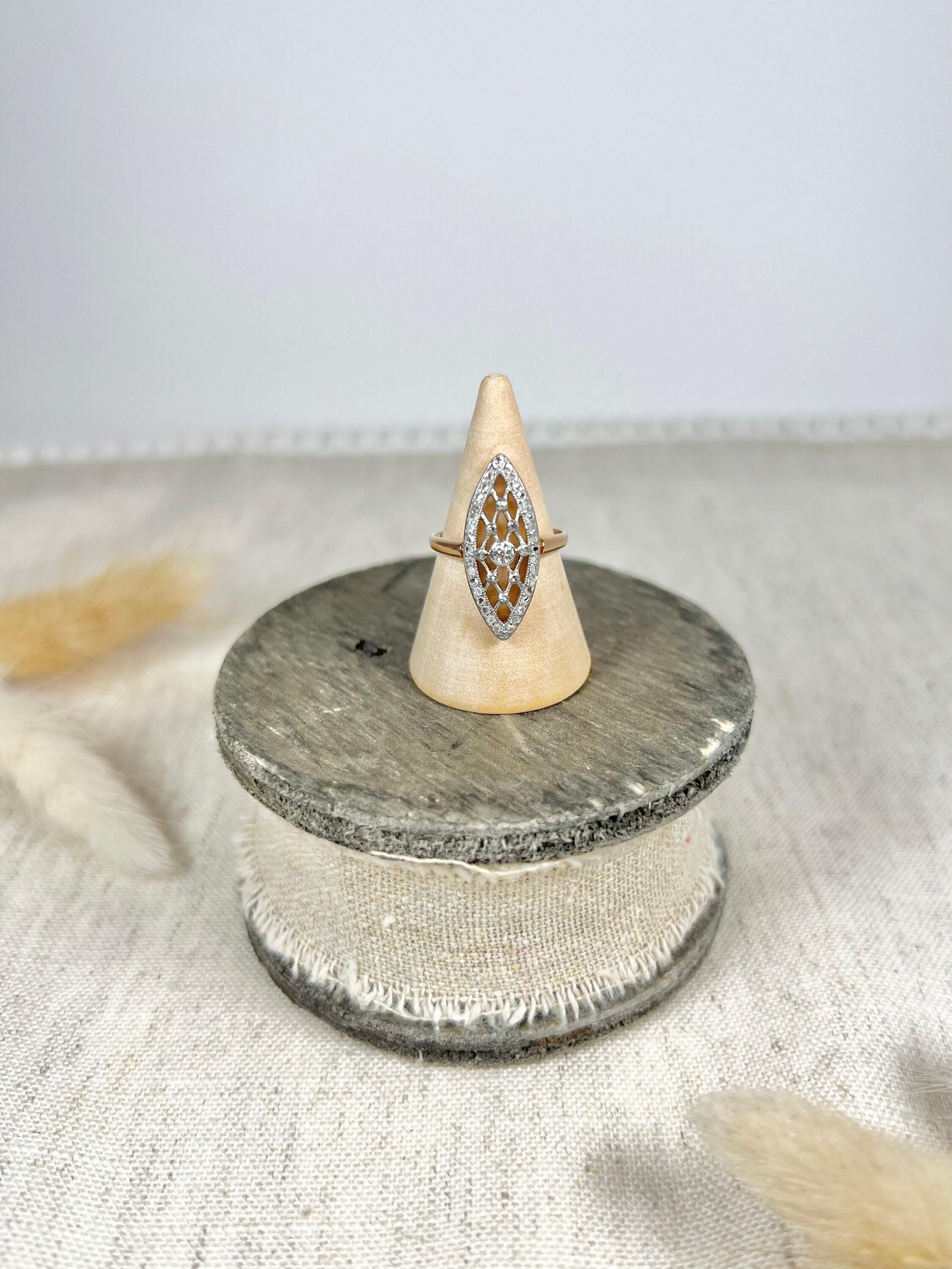 Antique 18ct Gold & Platinum Edwardian Lattice Diamond Marquise Ring For Sale 3