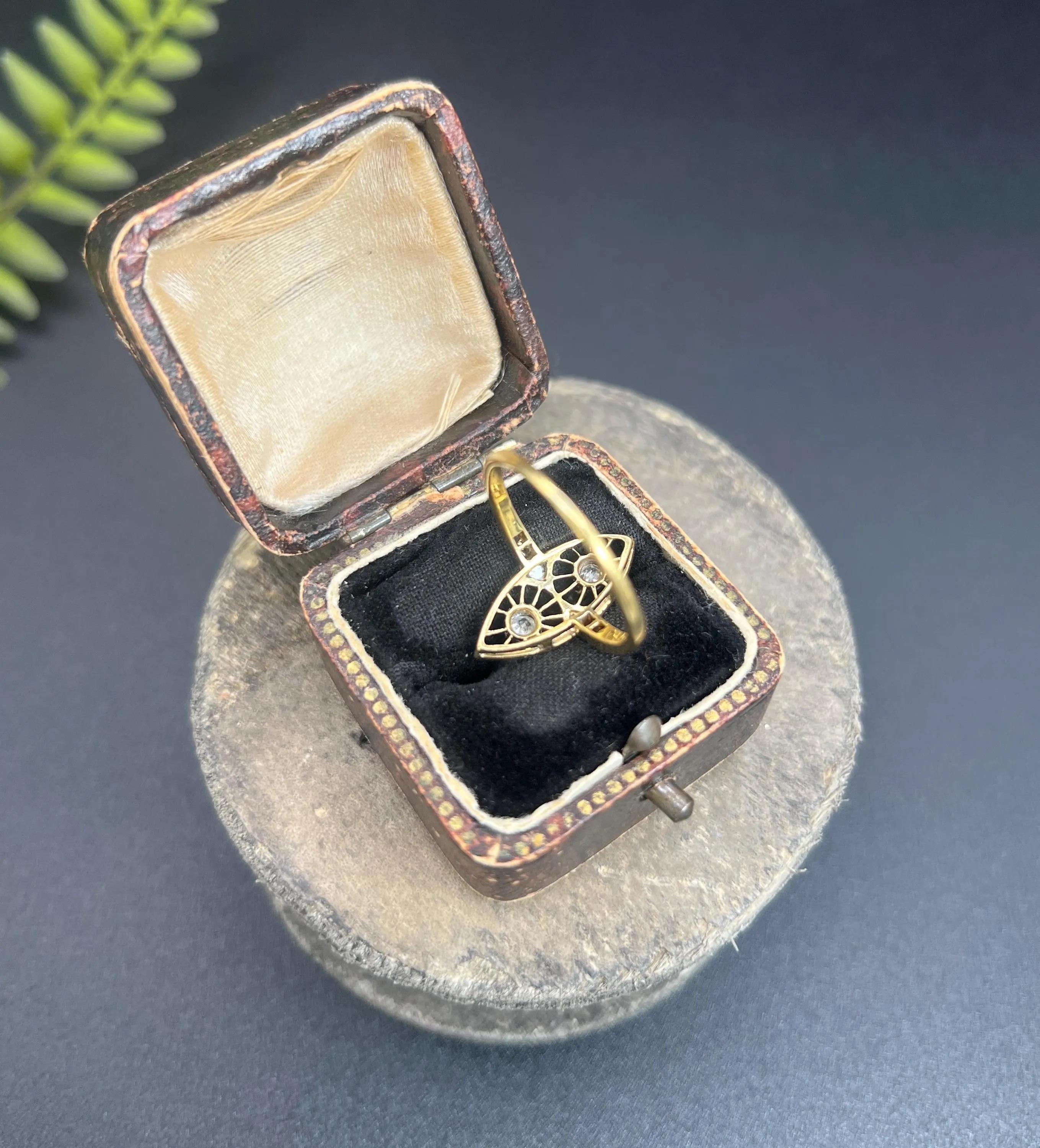 Antique 18ct Gold & Platinum, Edwardian Open Work Diamond Marquise Ring For Sale 3
