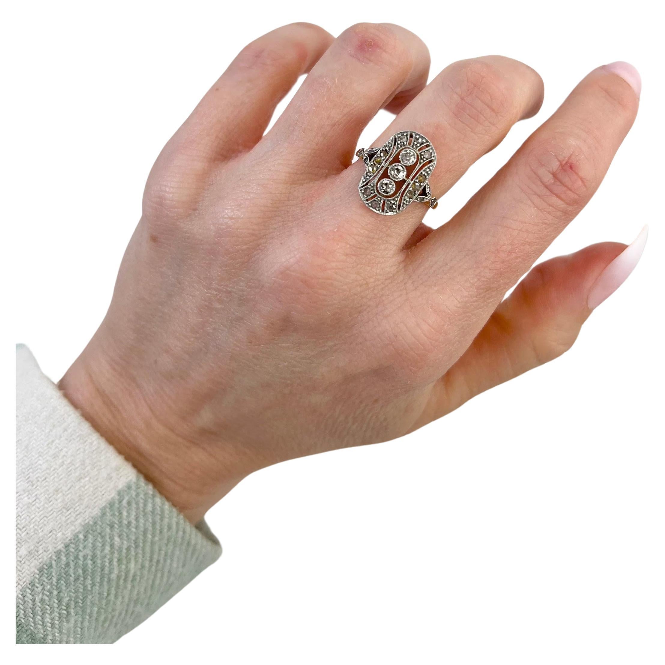 Antique 18ct Gold & Platinum Edwardian Oval Diamond Ring For Sale