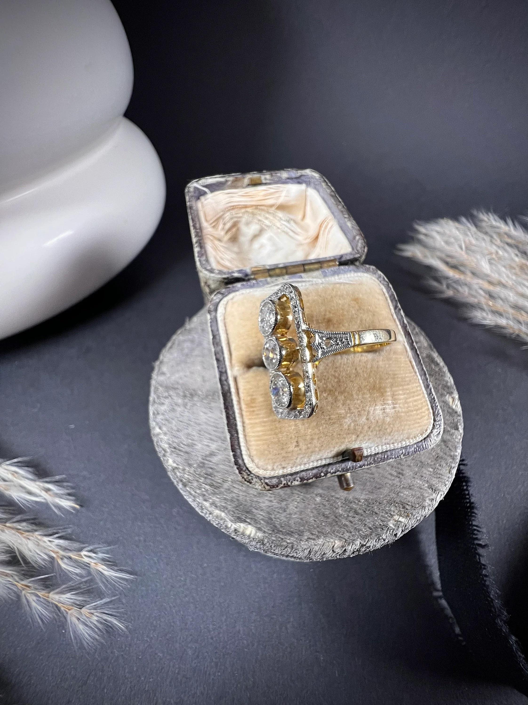 Women's or Men's Antique 18ct Gold & Platinum Edwardian Rectangular Diamond Ring For Sale