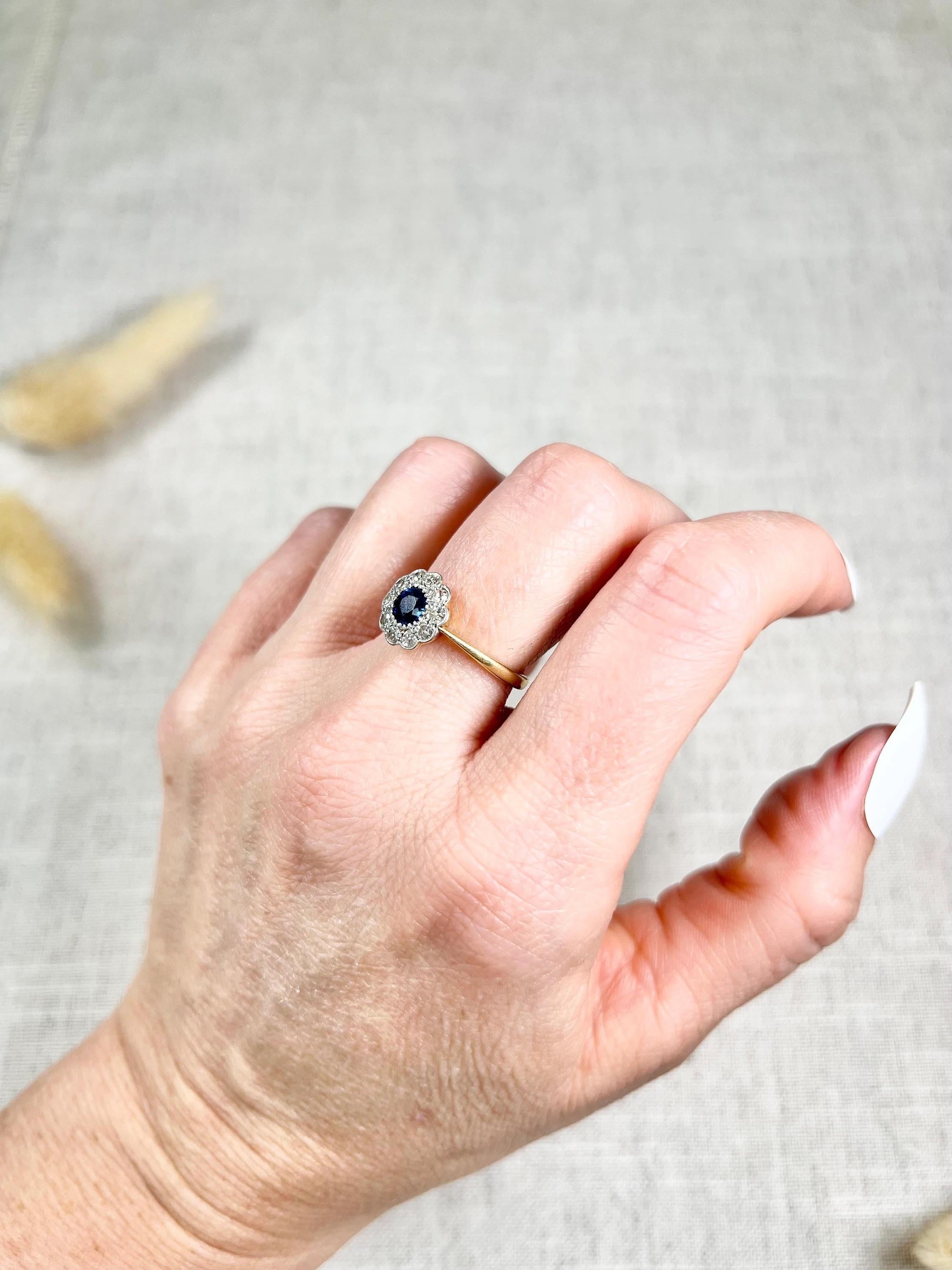 Old European Cut Antique 18ct Gold & Platinum Edwardian Sapphire & Diamond Daisy Cluster Ring For Sale