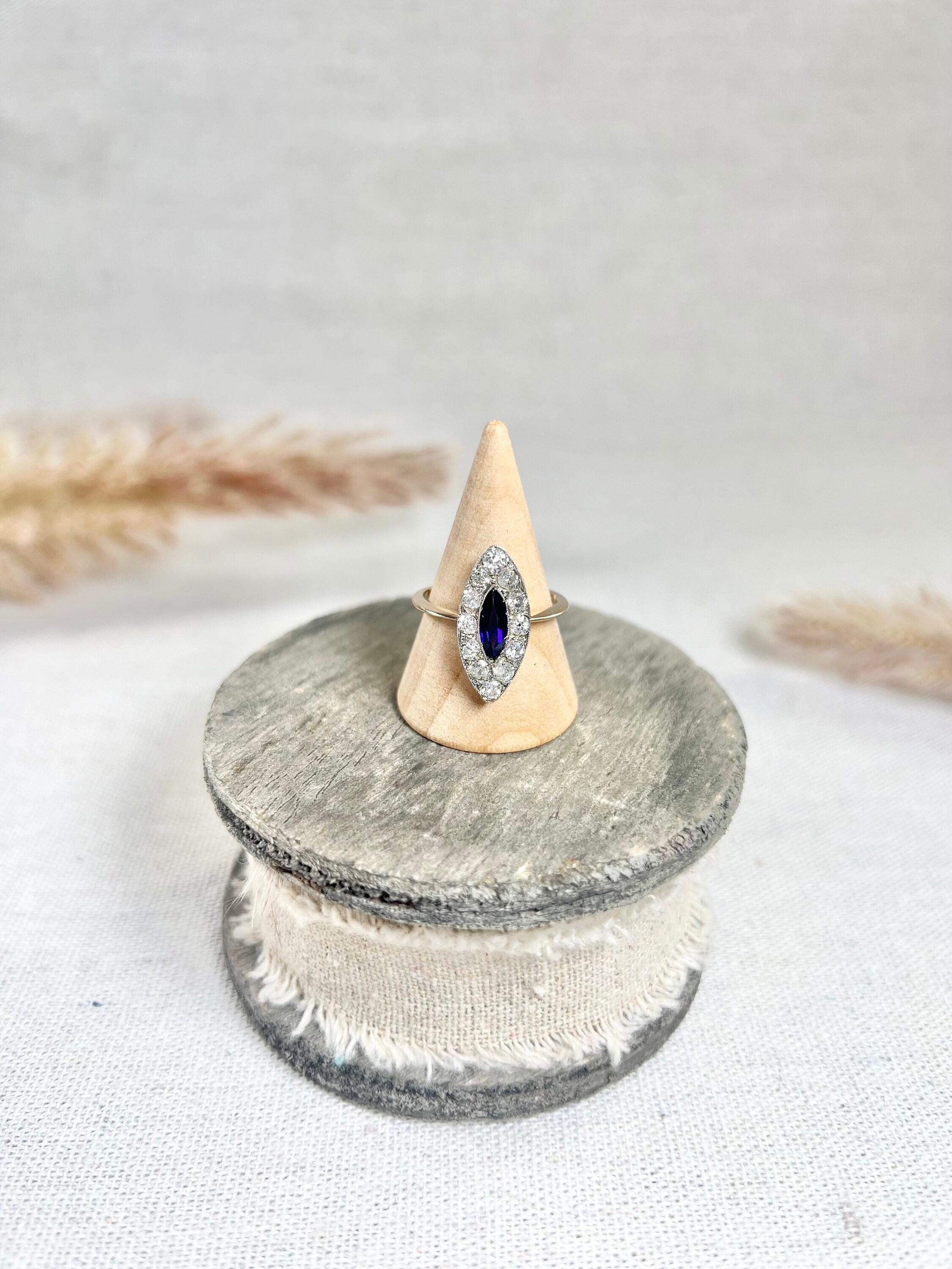 Antique 18ct Gold & Platinum,  Edwardian Sapphire Diamond Marquise/Navette Ring For Sale 1