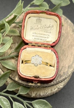 Antique 18ct Gold & Platinum Stamped, Edwardian Diamond Daisy Ring
