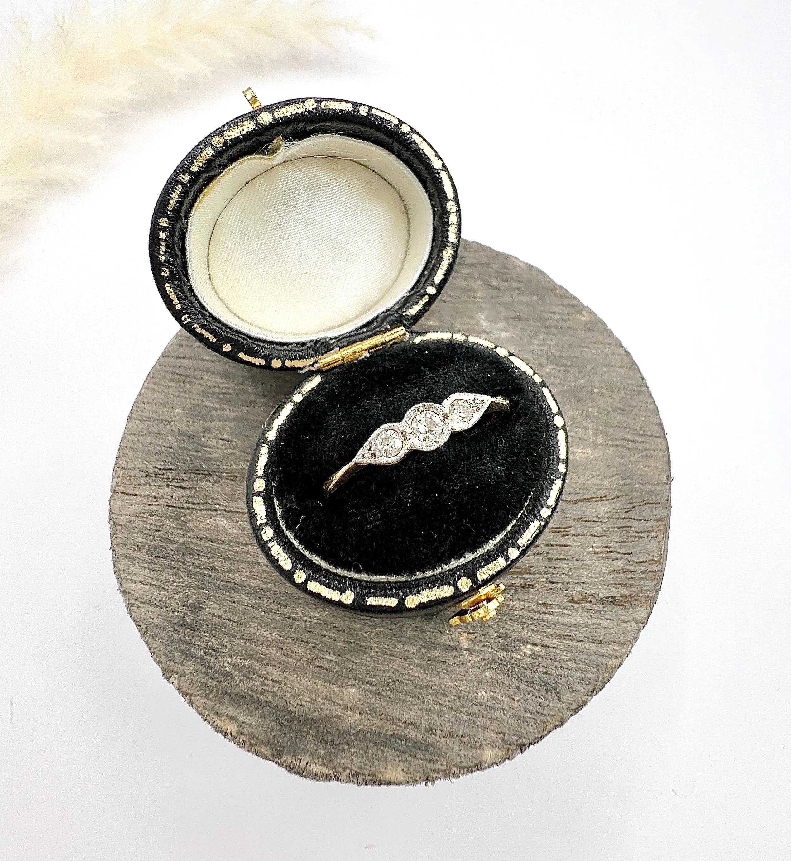 Antique 18ct Gold & Platinum Stamped, Edwardian era Diamond Three Stone Ring 2