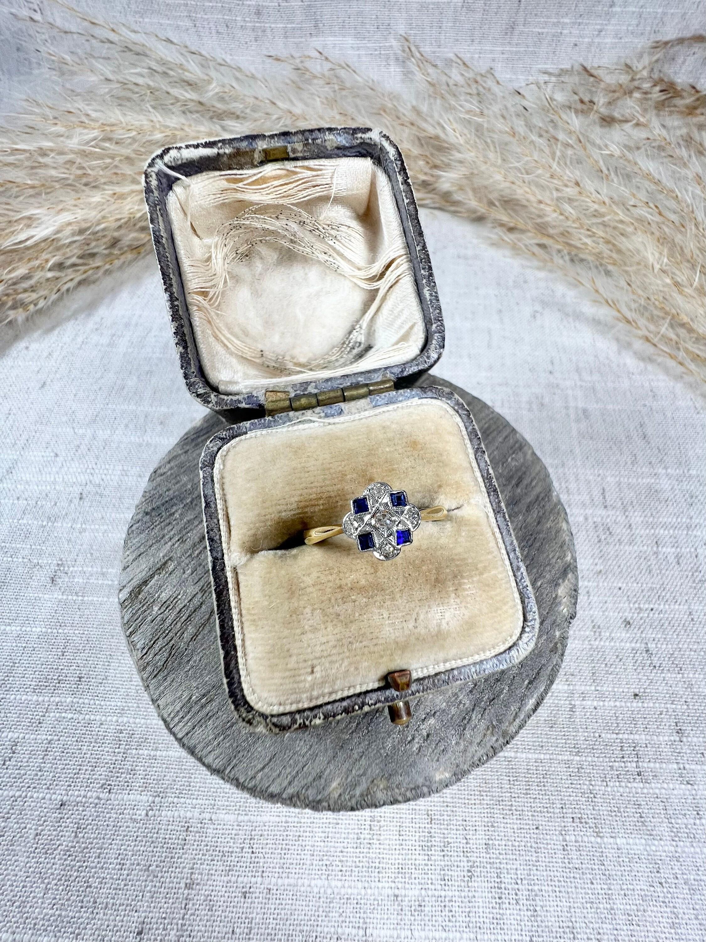 Antique 18ct Gold & Platinum Stamped Original Art Deco Sapphire and Diamond Ring For Sale 1