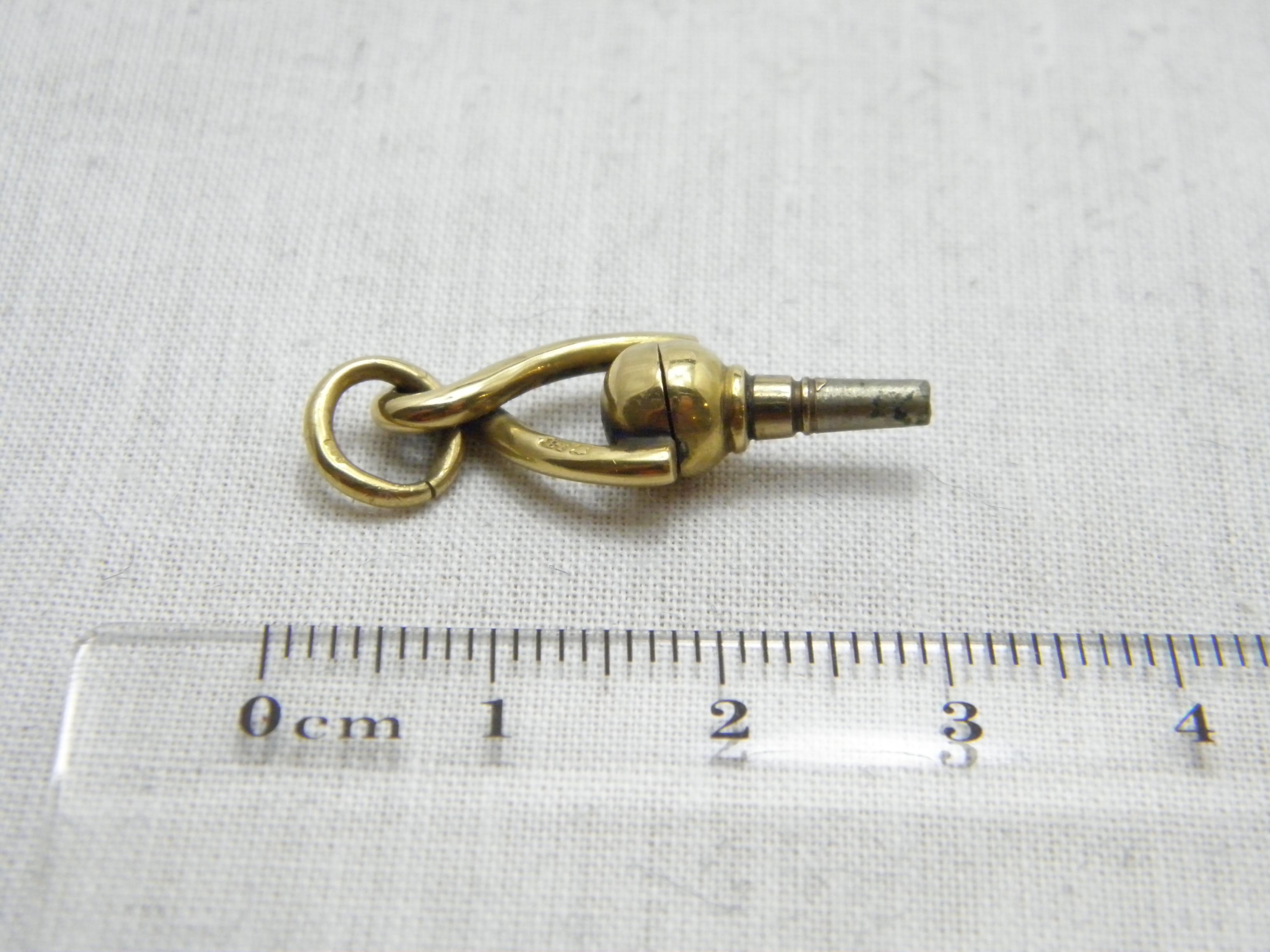 Antique 18ct Gold Pocket Watch Key Charm Fob c1870 750 Purity Twist Detailed For Sale 4