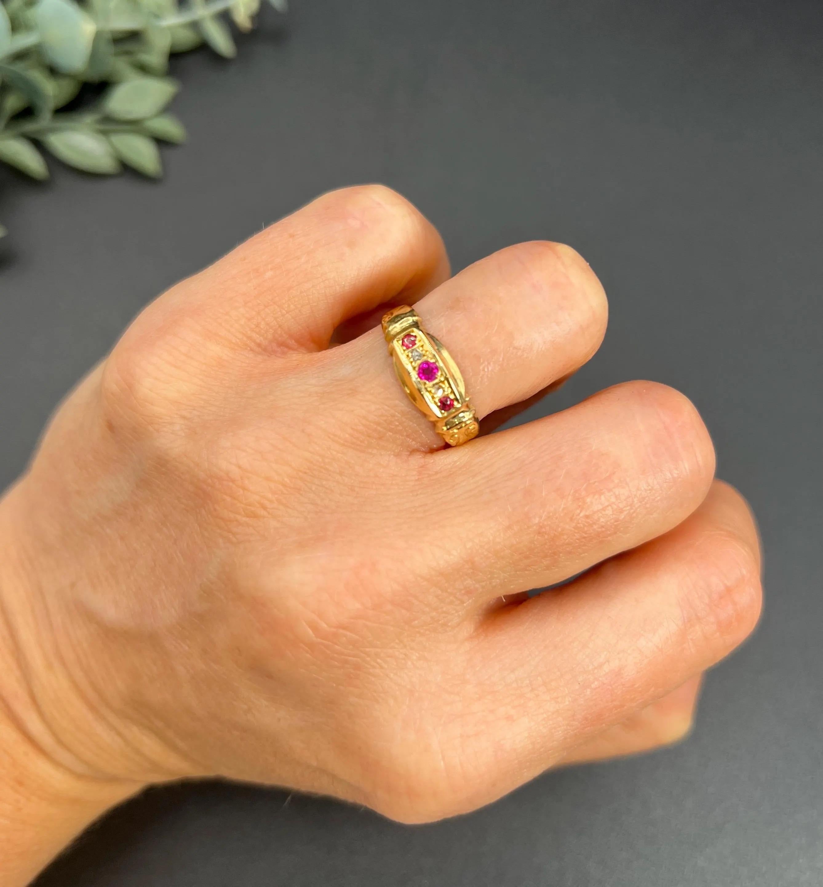 Antique Ring 

18ct Yellow Gold 

Hallmarked Birmingham 1918

Makers Mark J H & S 

This stunning five stone ring is a true testament to timeless elegance, crafted from luxurious 18ct yellow gold. Hallmarked in Chester in 1918, it carries a rich