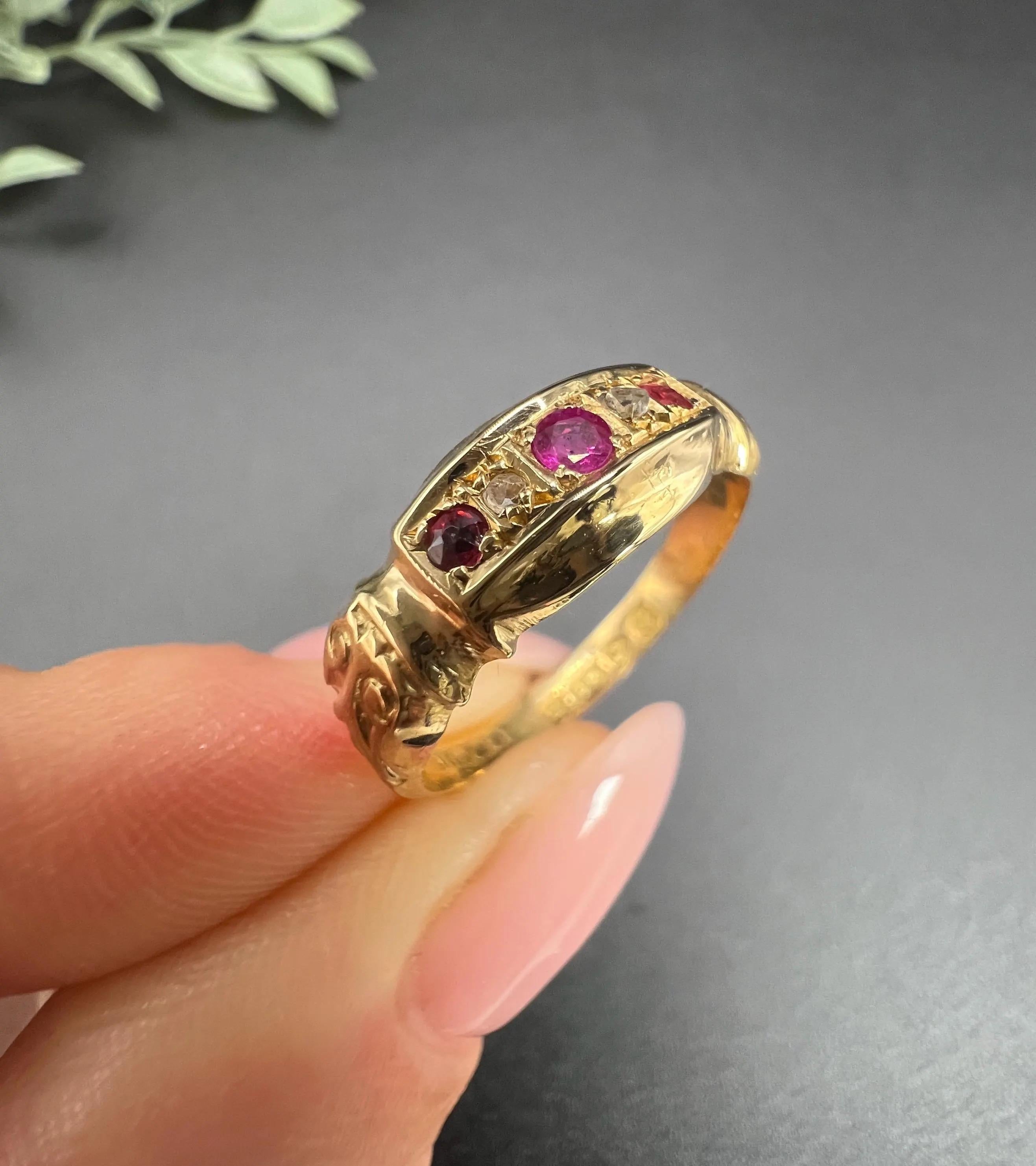 Women's or Men's Antique 18ct Gold, Ruby & Diamond Five Stone Ring, Hallmarked Chester 1918 For Sale