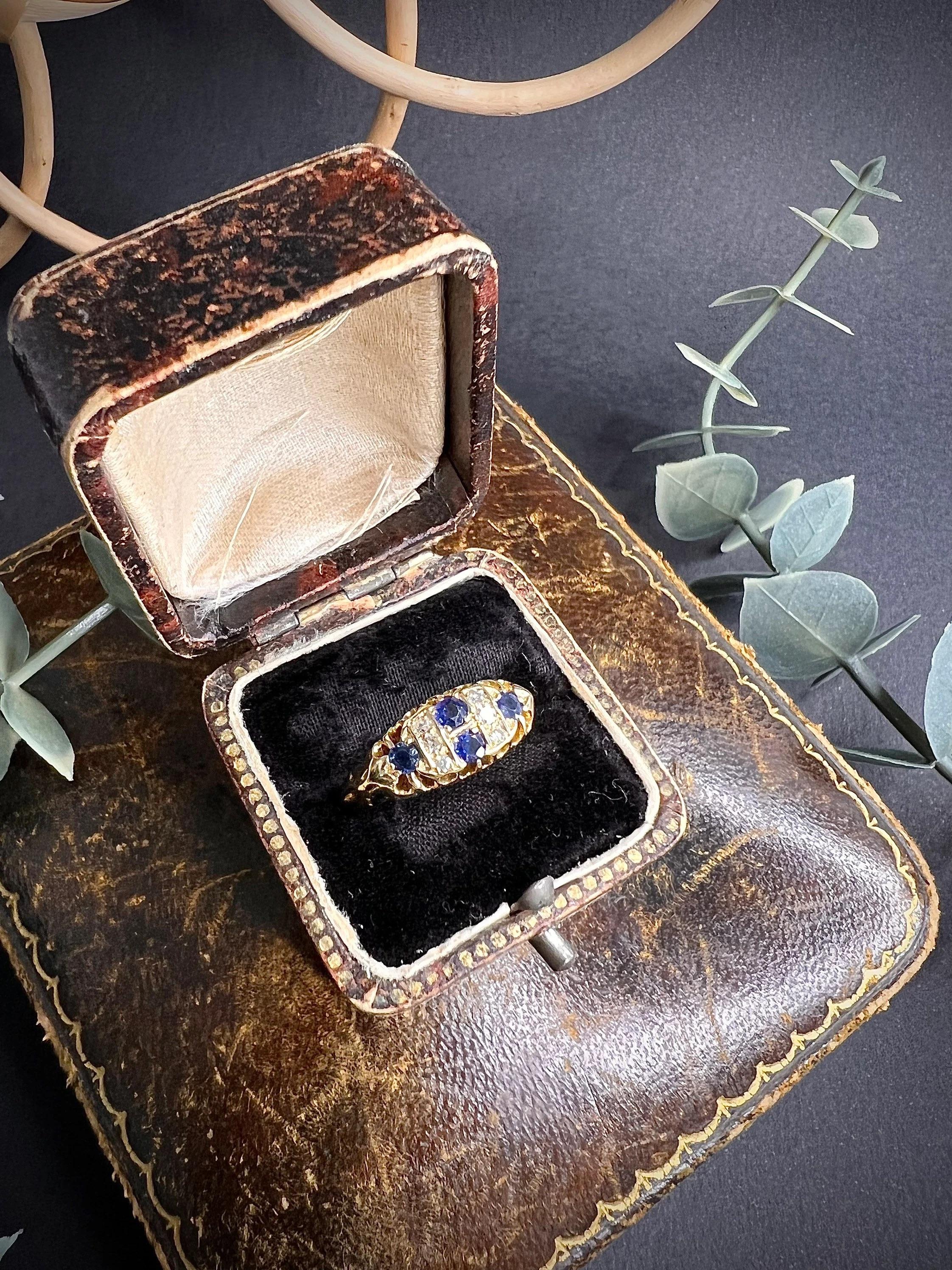 Antique 18ct Gold Sapphire & Diamond Chequerboard Ring For Sale 3