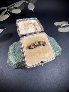 Antique 18ct Gold Sapphire & Diamond Five Stone Ring