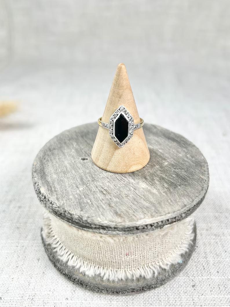 Antique 18ct Gold Stamped, 1920’s Onyx & Diamond Marquise Ring For Sale 5