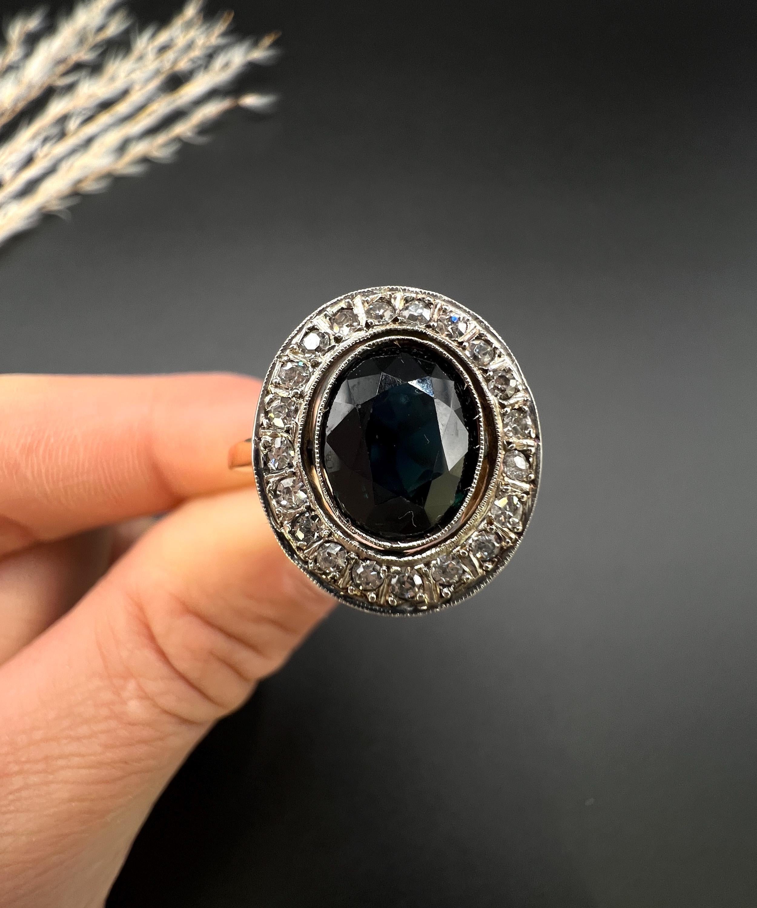 Antique 18ct Gold Stamped, 1920s Sapphire & Diamond Oval Halo Cluster Ring For Sale 6