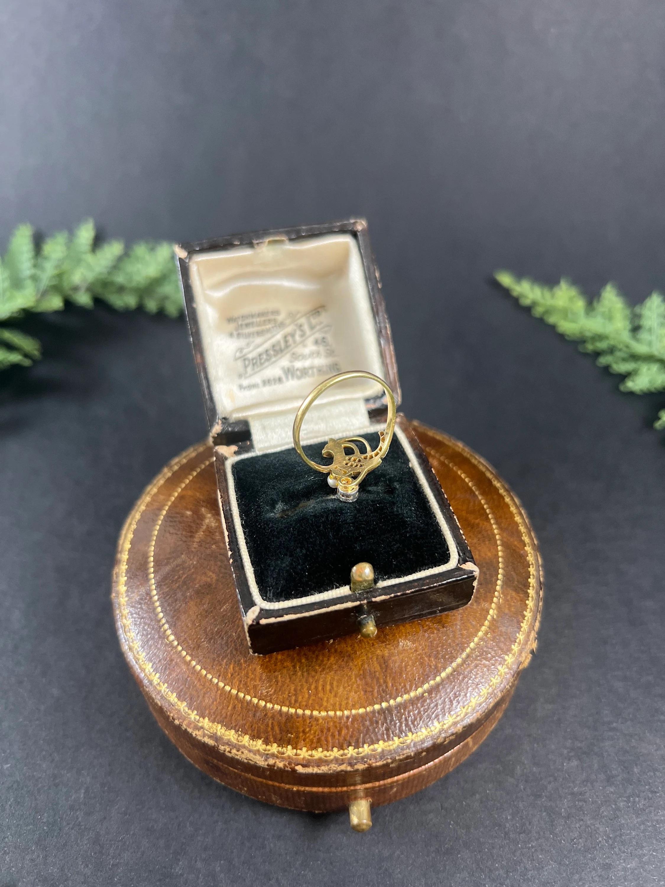 Antique 18ct Gold Stamped Art Nouveau Diamond & Natural Pearl Peacock Bird Ring For Sale 3