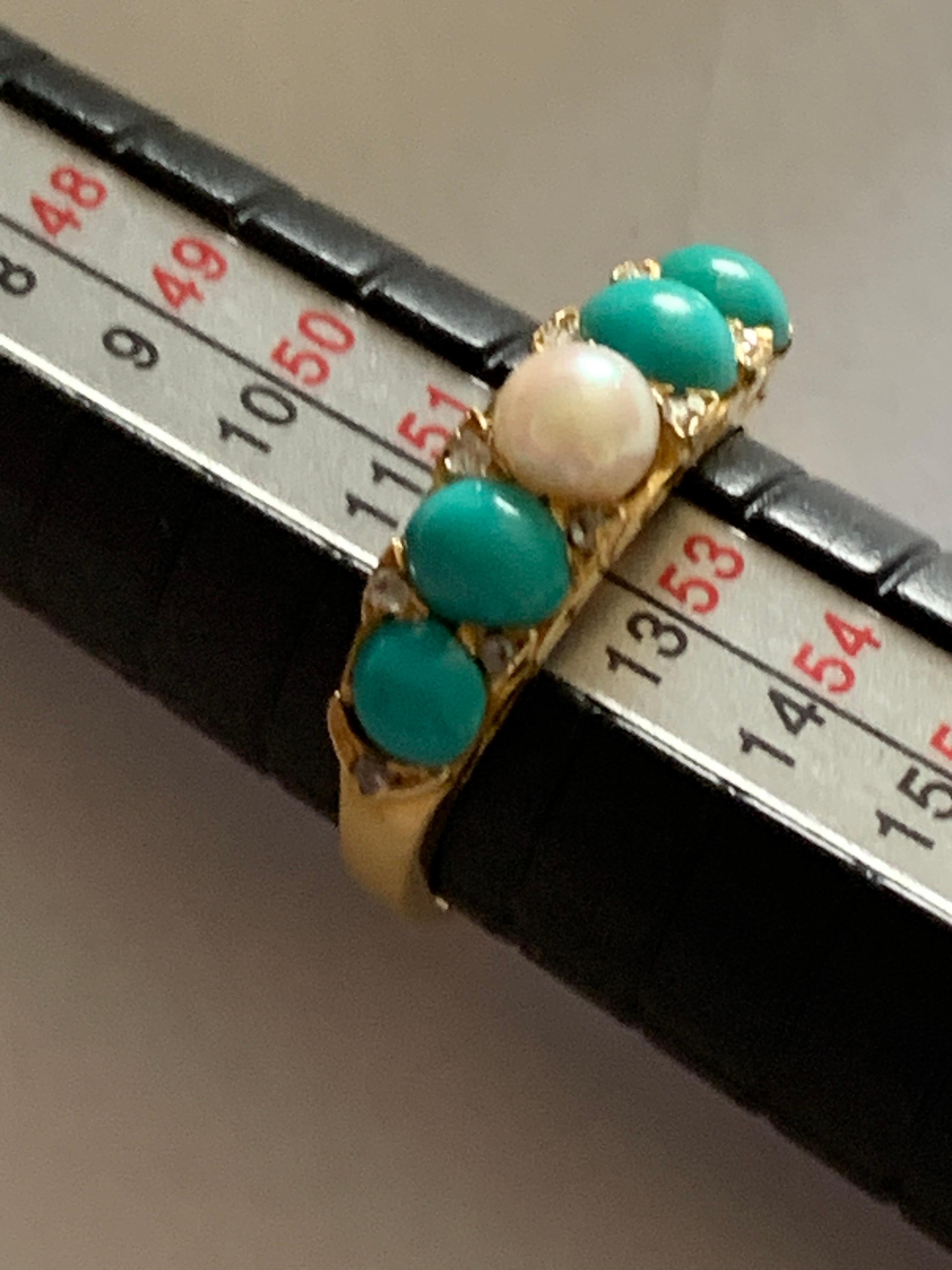 Anello antico in oro 18ct con turchese, perle coltivate e diamanti in vendita 5