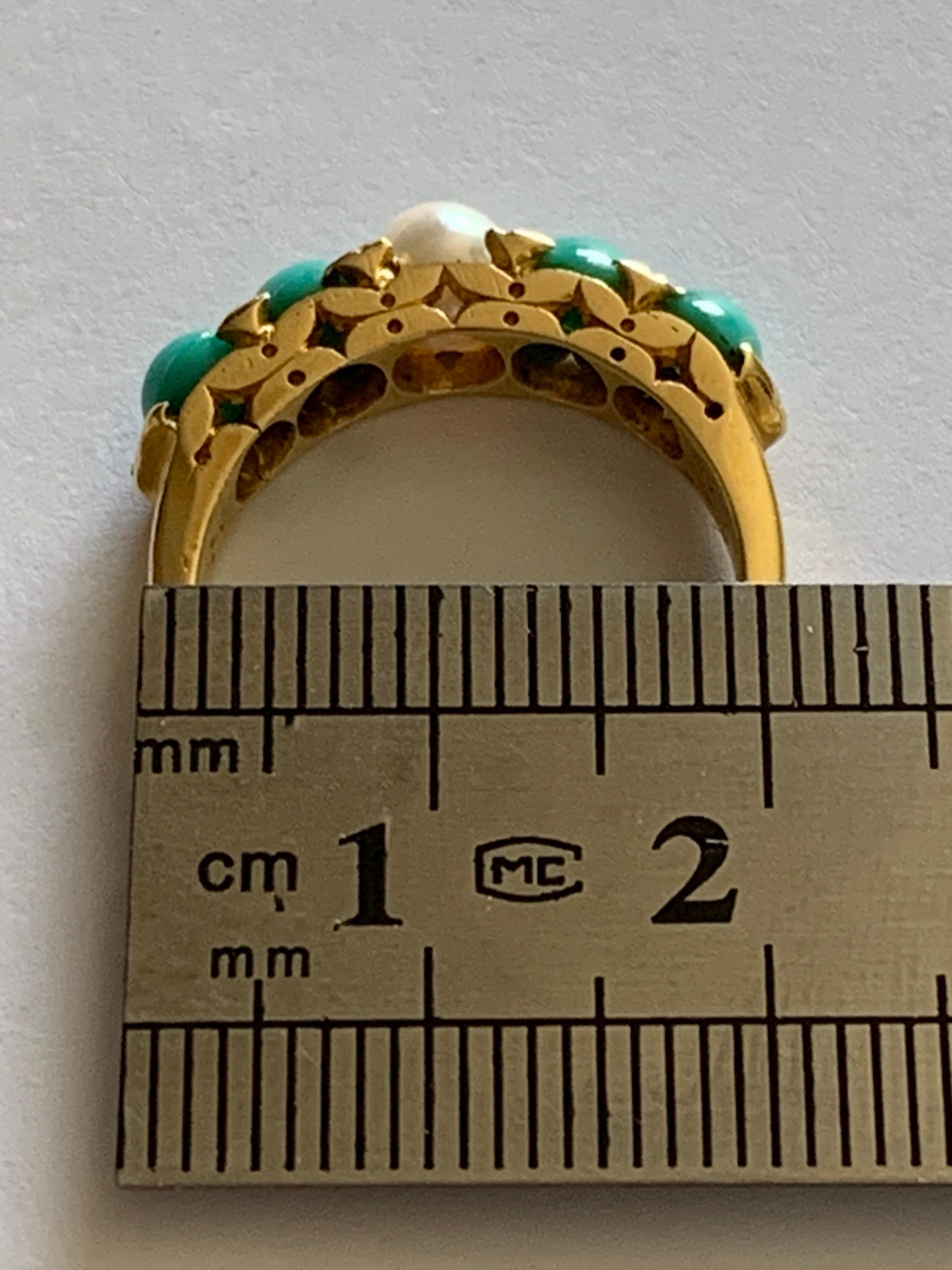 Anello antico in oro 18ct con turchese, perle coltivate e diamanti in vendita 4