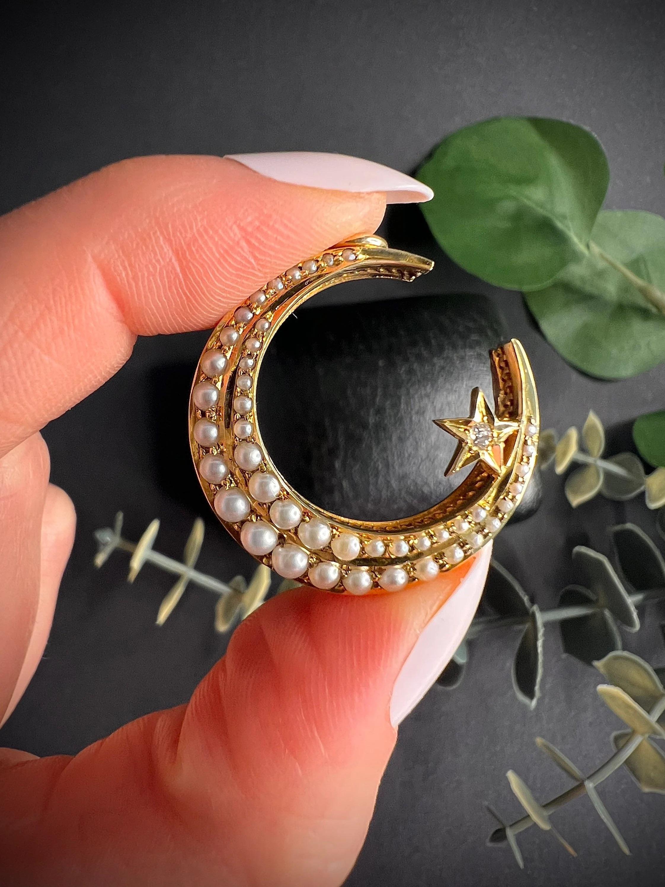 Round Cut Antique 18ct Gold Victorian Pearl & Diamond Crescent Pendant