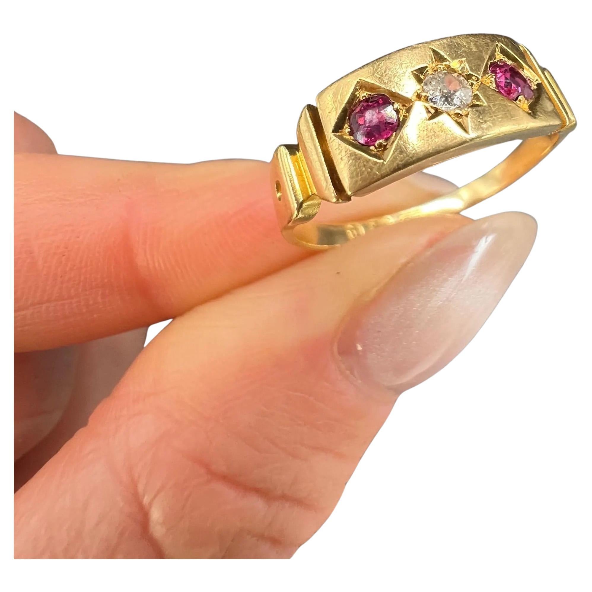What symbols are on real gold?