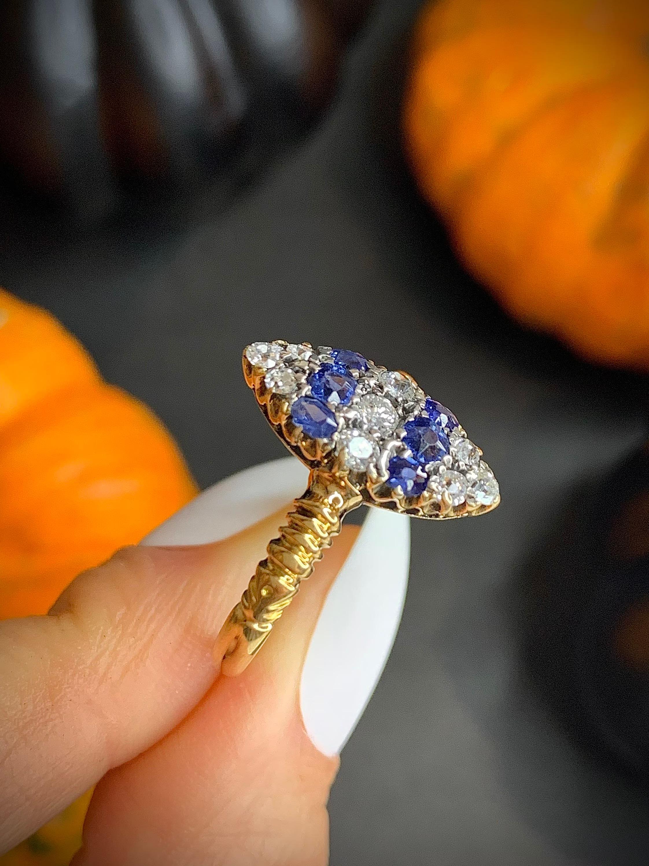 Antique 18ct Gold Victorian Sapphire & Diamond Marquise Ring In Good Condition In Brighton, GB