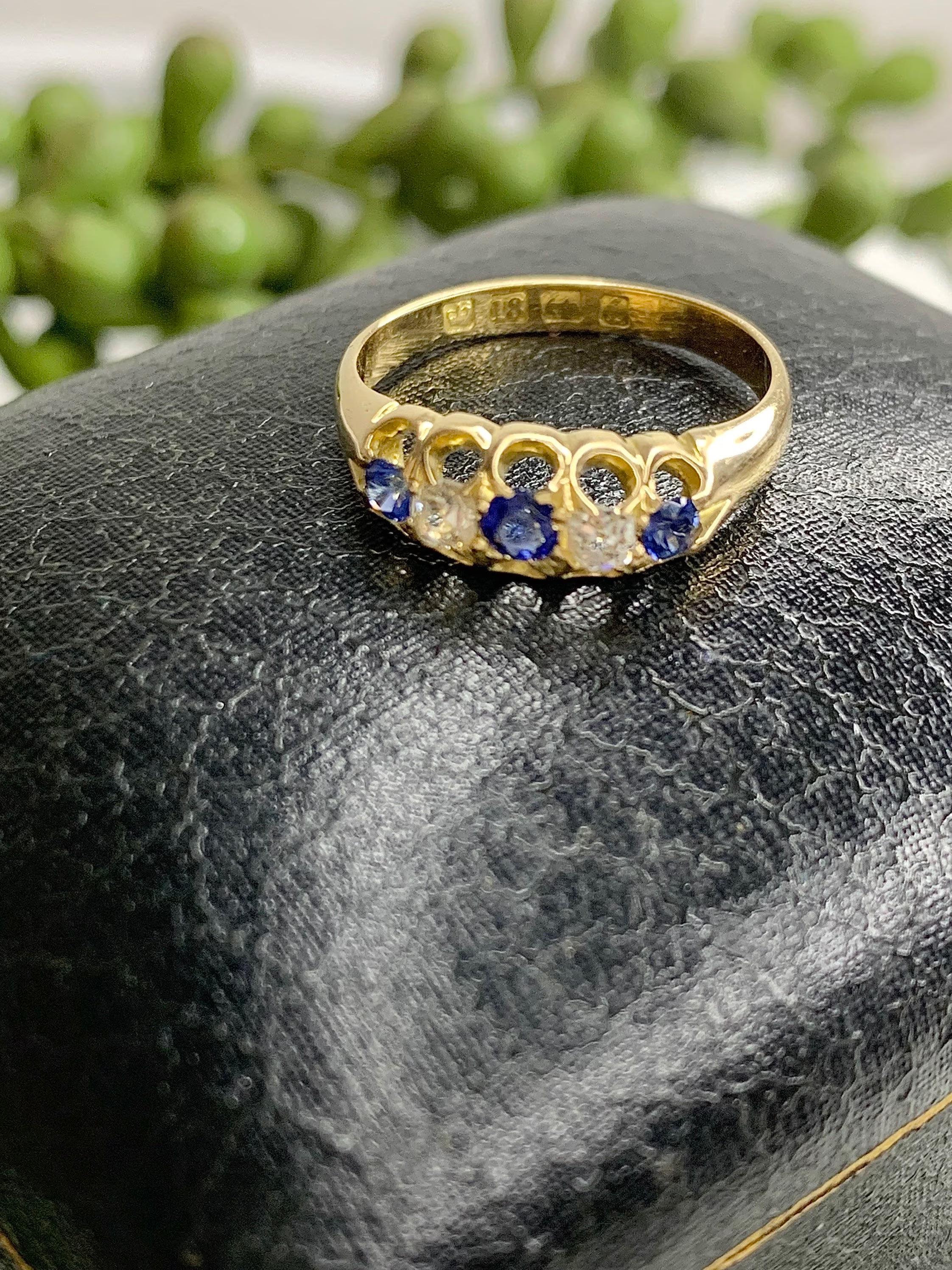 Round Cut Antique 18ct Gold Victorian Sapphire & Diamond Ring For Sale