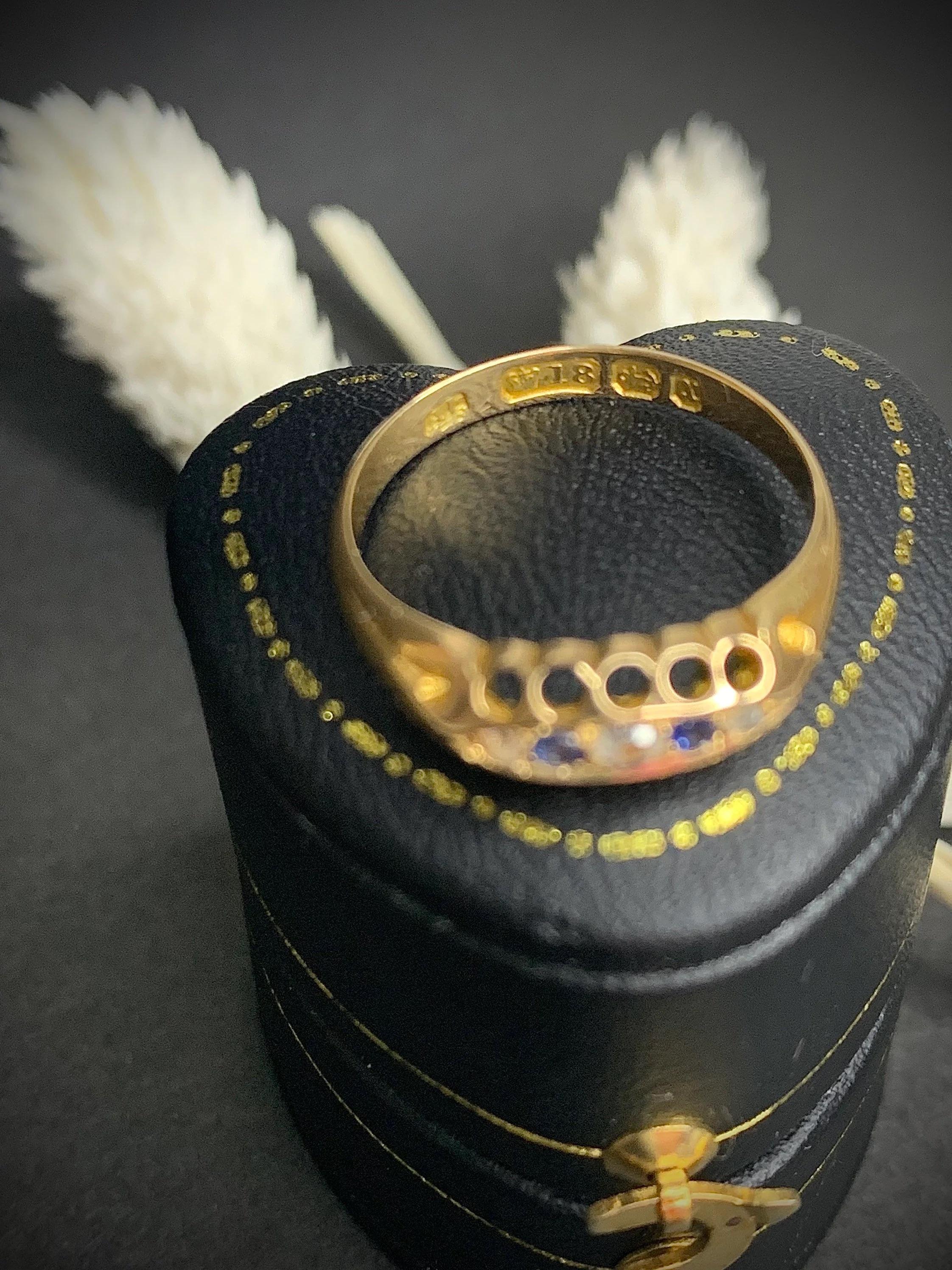 Antiker 18ct Gold Viktorianischer Saphir & Diamant Ring im Angebot 3