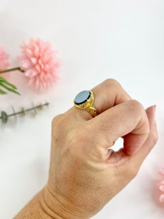 Antique 18ct Gold Victorian Sardonyx Signet Ring