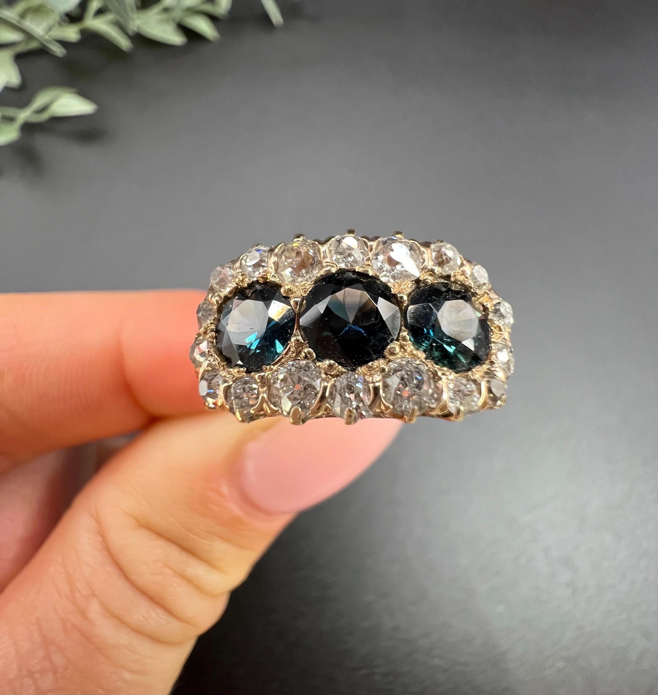 Bague ancienne en or rose 18 ct, saphir et diamant de l'époque édouardienne à triple anneau en vente 5