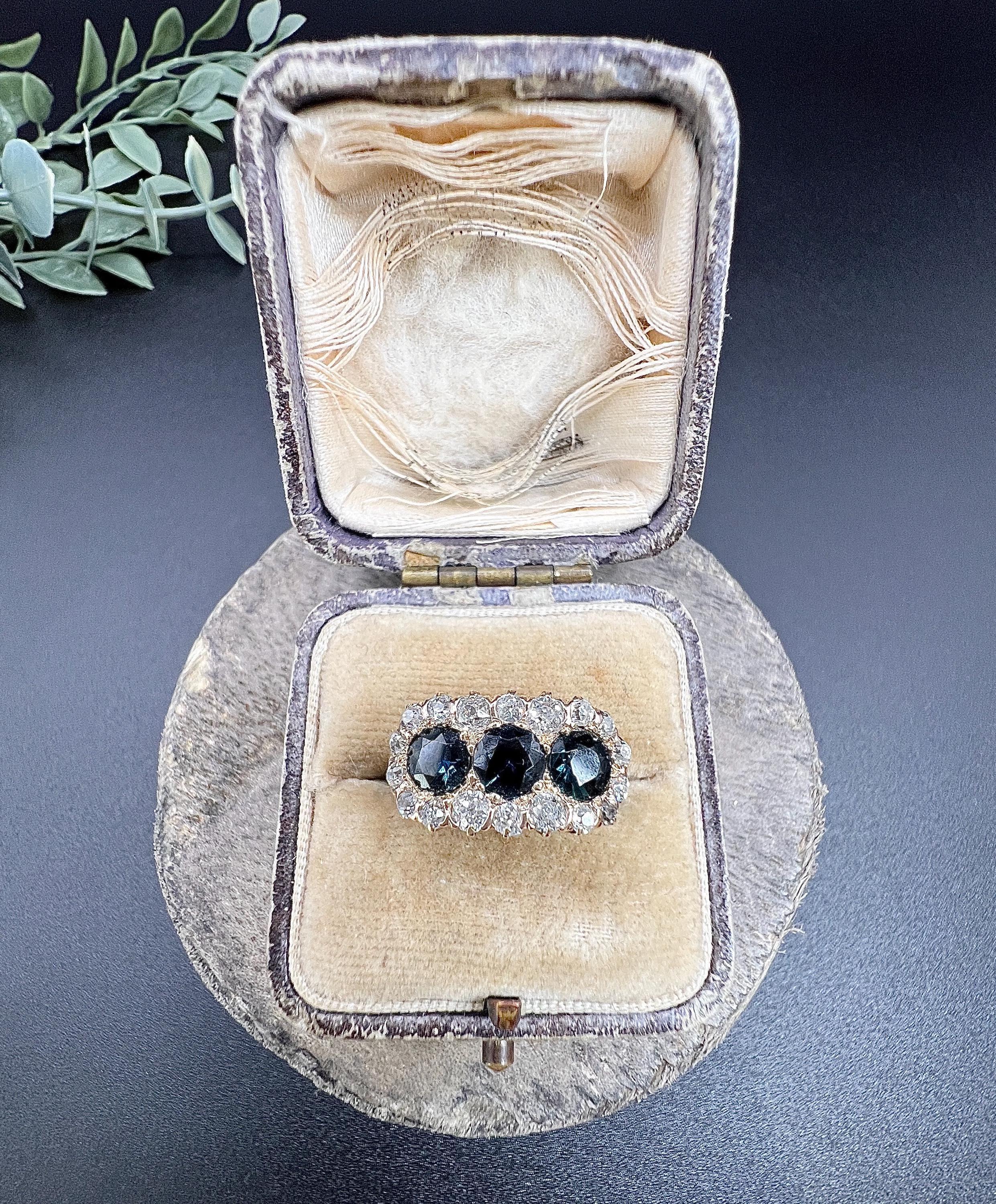 Bague ancienne en or rose 18 ct, saphir et diamant de l'époque édouardienne à triple anneau Unisexe en vente