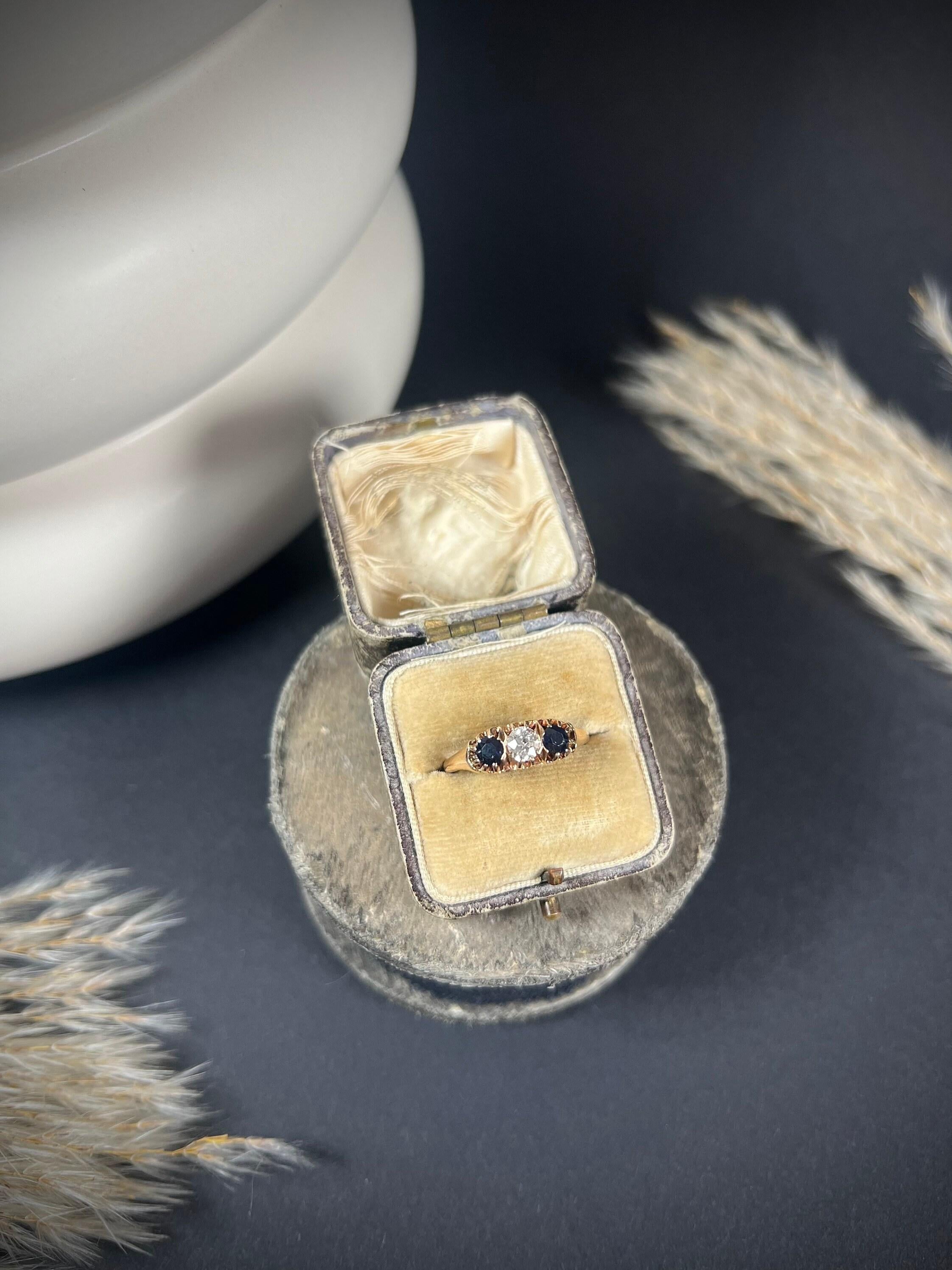 Antique 18ct Rose Gold Victorian Sapphire & Diamond Three Stone Ring For Sale 5