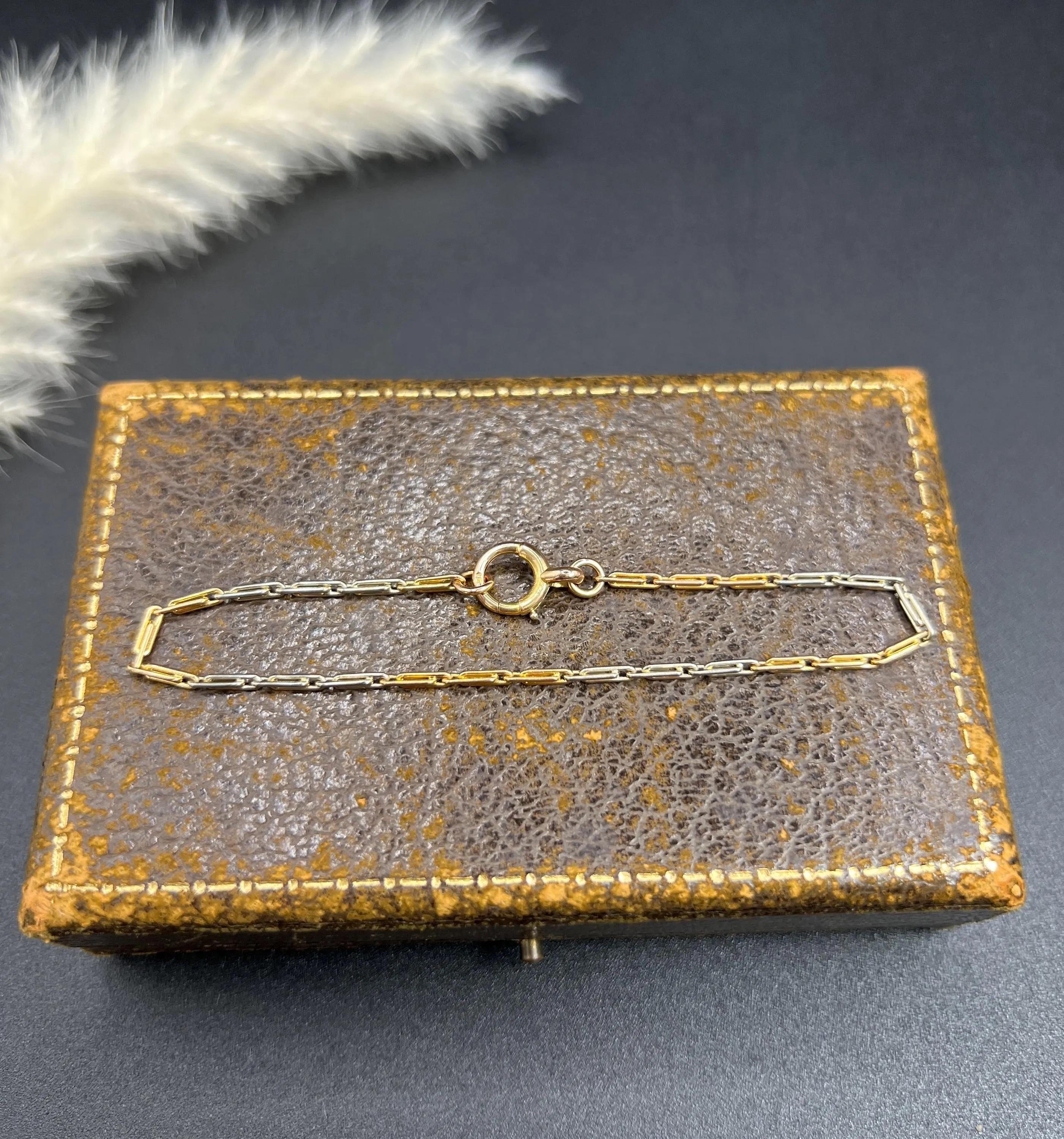 Antique 18ct Two Colour Gold, Edwardian Paperclip Link Bracelet with Bolt Ring en vente 3